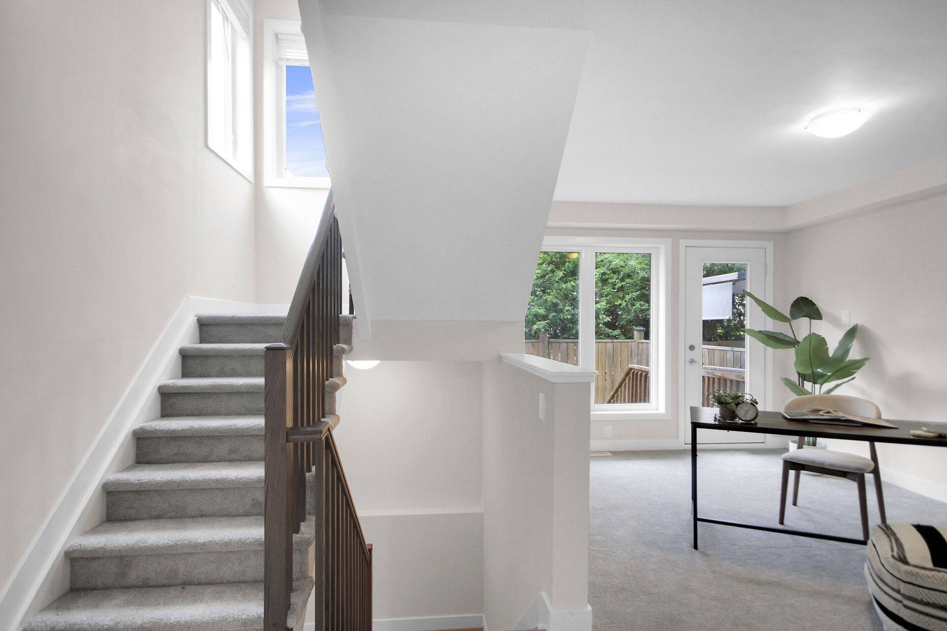 Hunt Club - Windsor Park Village And Area, ON K1V 2R9,600 Terravita Private