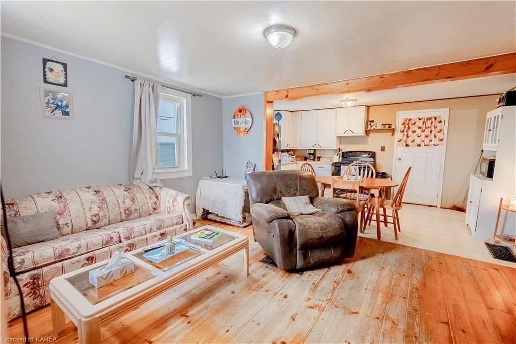 Leeds And The Thousand Islands, ON K0H 2N0,103 Bay ST