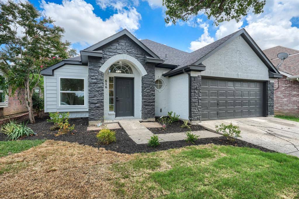 Saginaw, TX 76179,616 Fox Run Trail