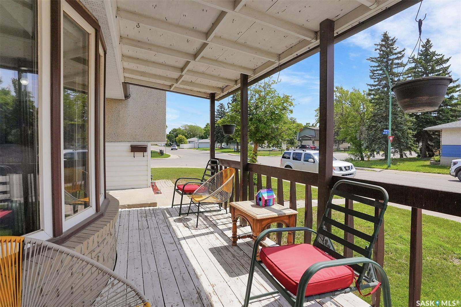 Regina, SK S4N 4M6,1540 9th AVENUE E