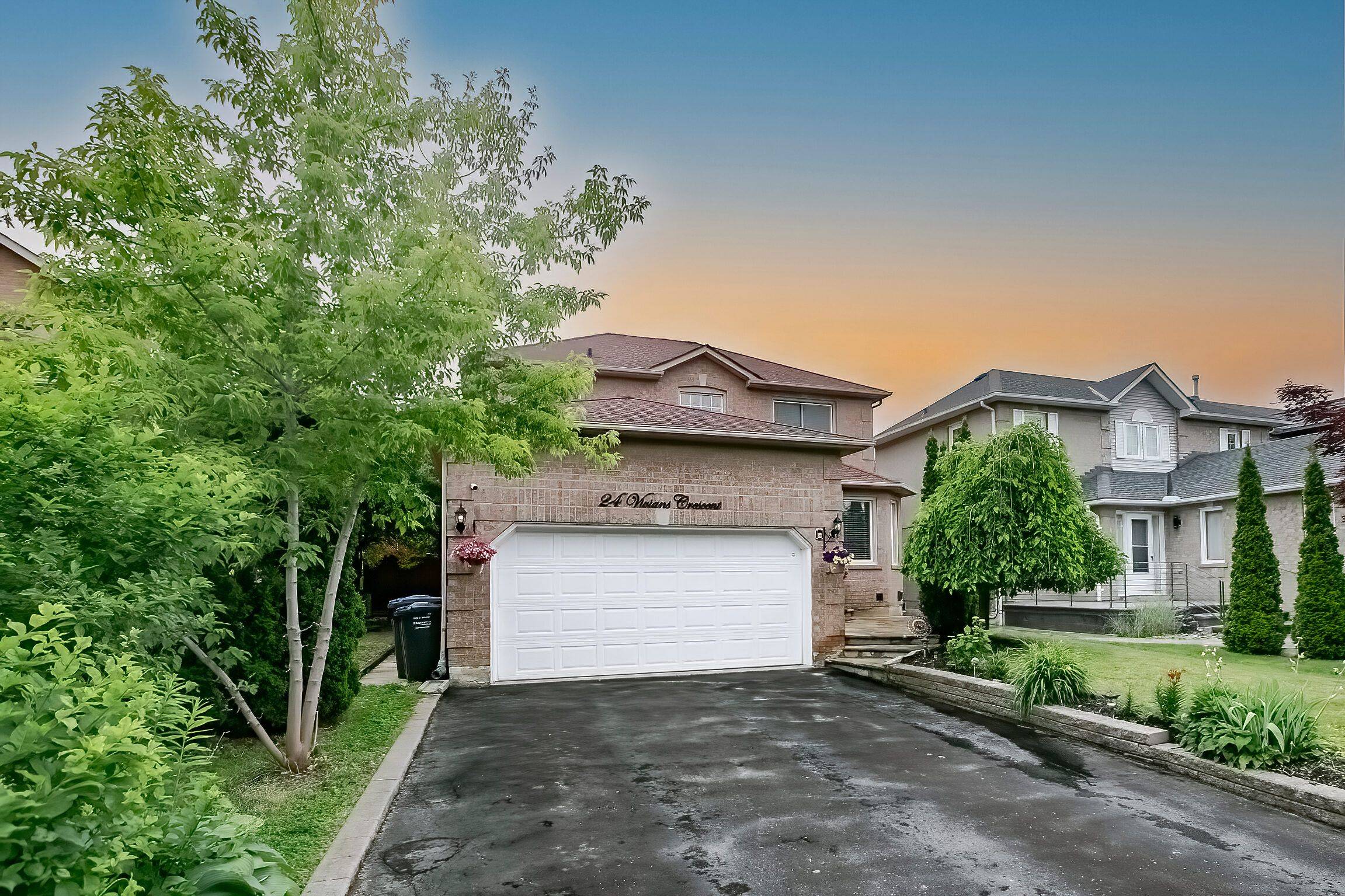 Brampton, ON L6Y 4V1,24 Vivians CRES