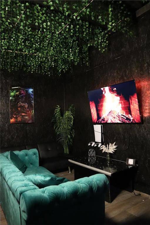 Brooklyn, NY 11223,944 Kings HWY