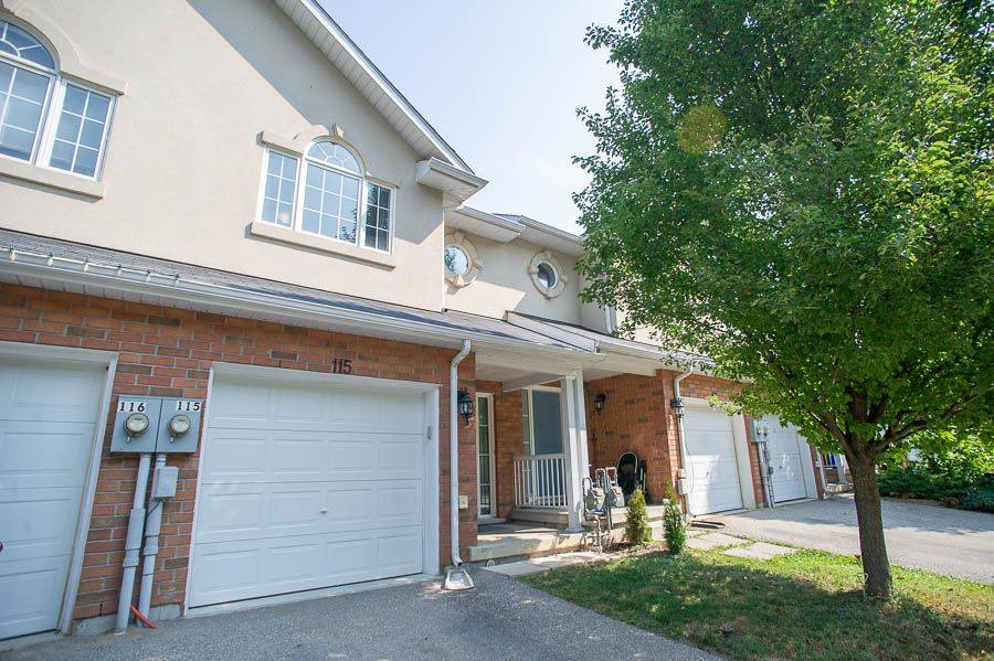 Brantford, ON N3S 0C2,20 McConkey CRES #115