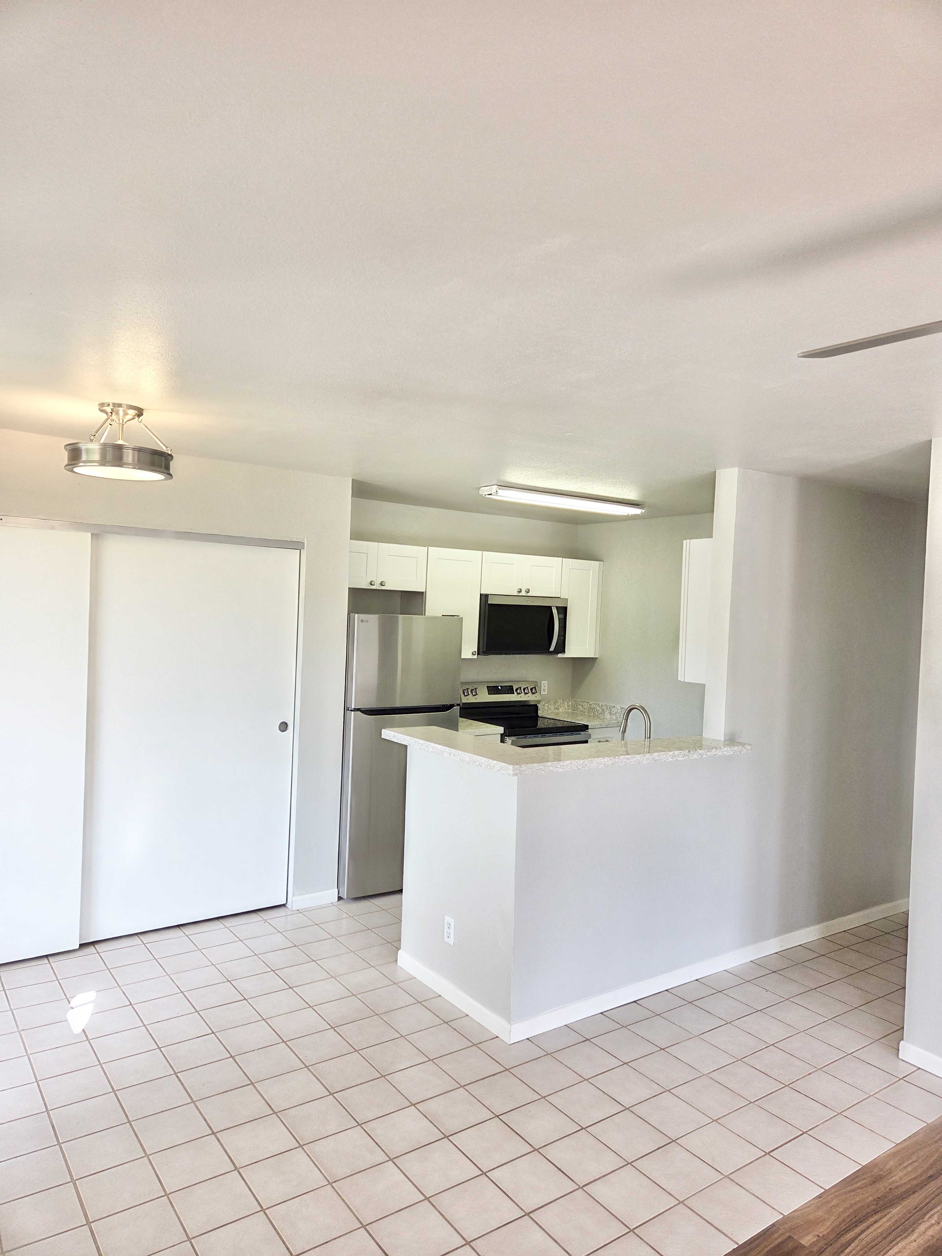 Lihue, HI 96766,2090 HANALIMA ST #X101