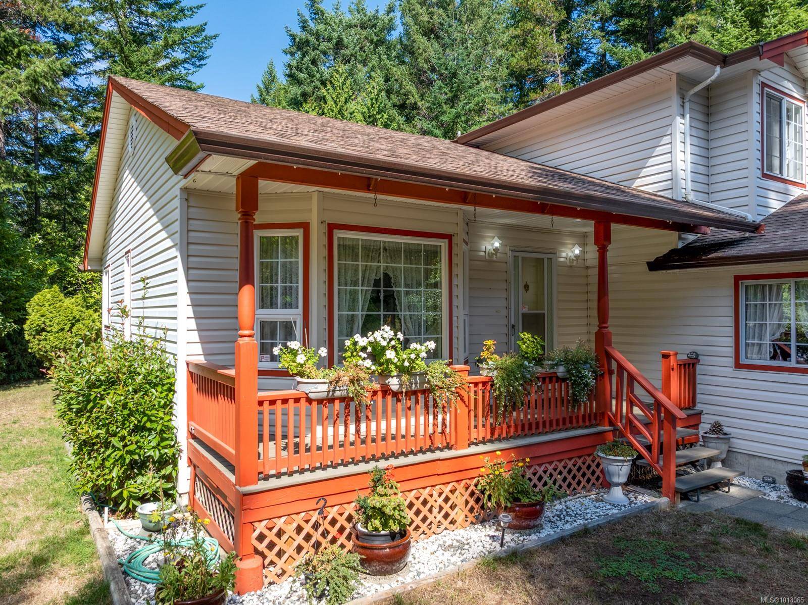 Comox, BC V9M 3W8,742 Sand Pines Dr