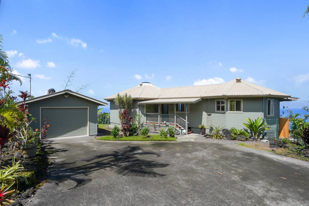 Captain Cook, HI 96704,87-2509 LUANA PL