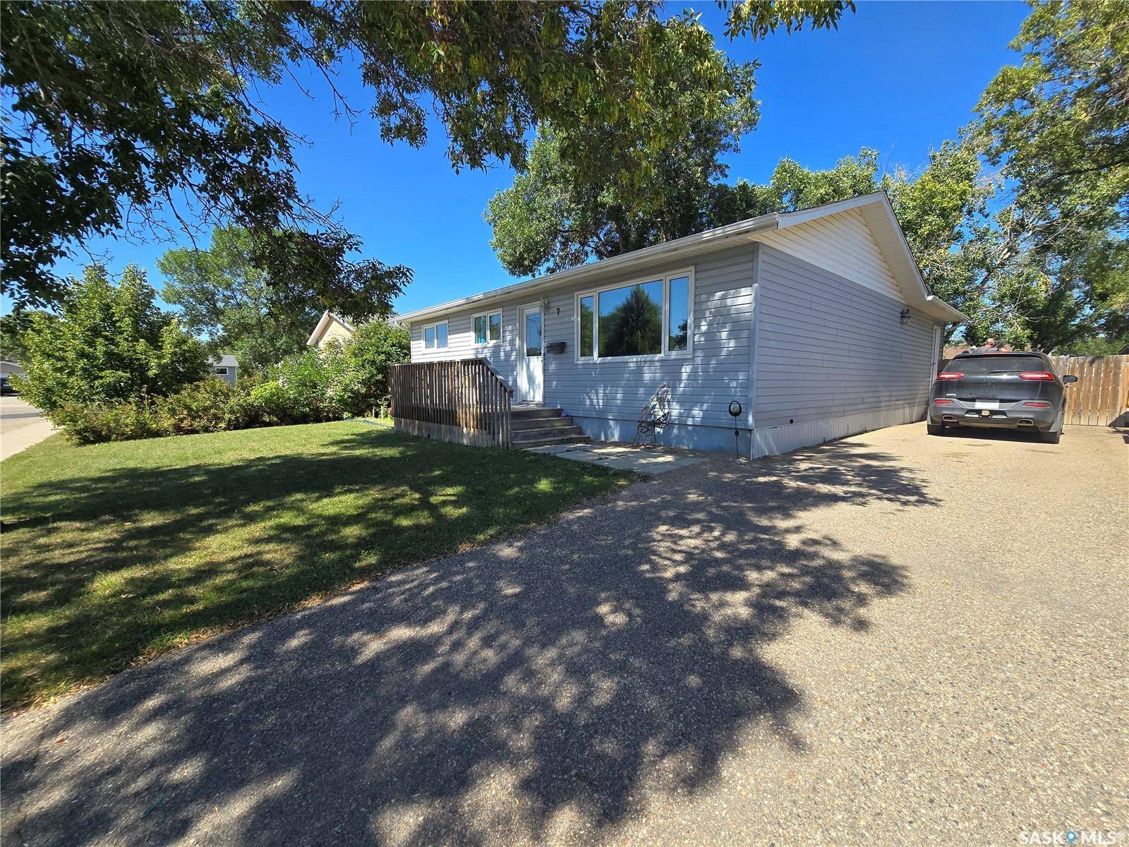 Weyburn, SK S4H 2M3,7 MITCHELL CRESCENT