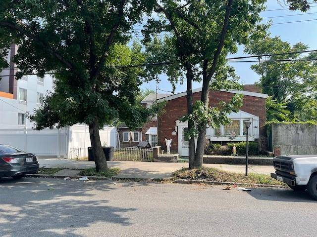 Brooklyn, NY 11214,256 Avenue Z