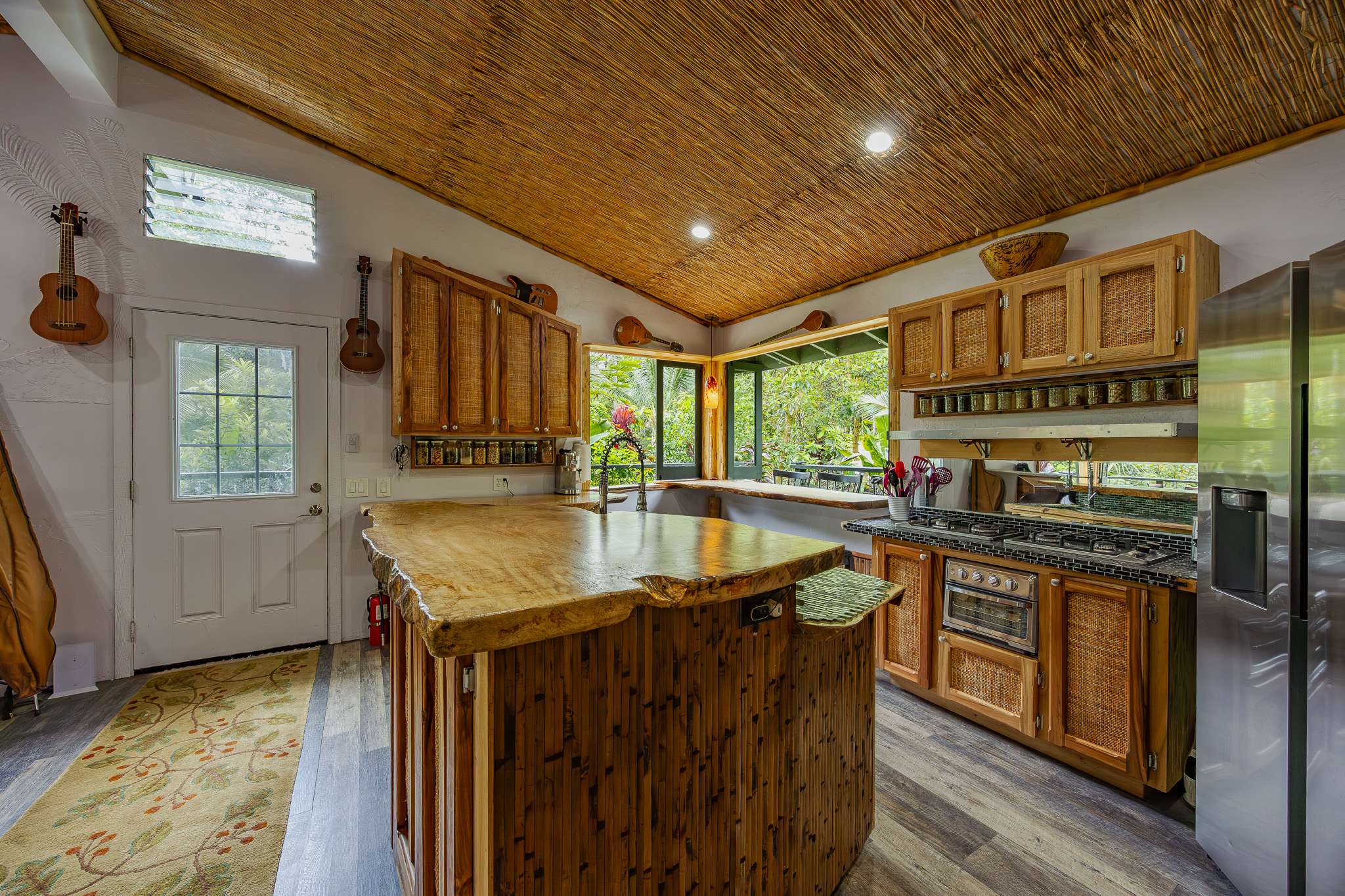 Pahoa, HI 96778,14-3401 PAKALANA RD