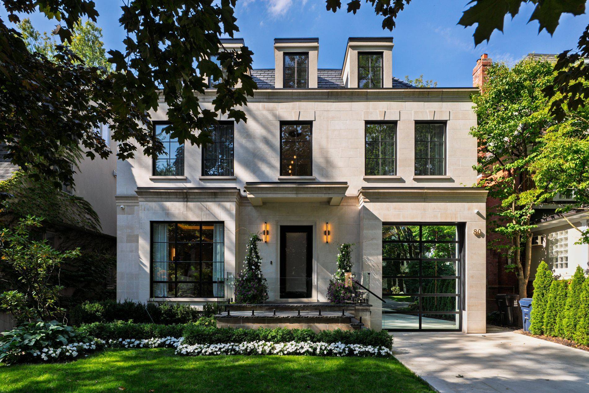 Toronto C02, ON M4V 1K4,80 Lynwood AVE