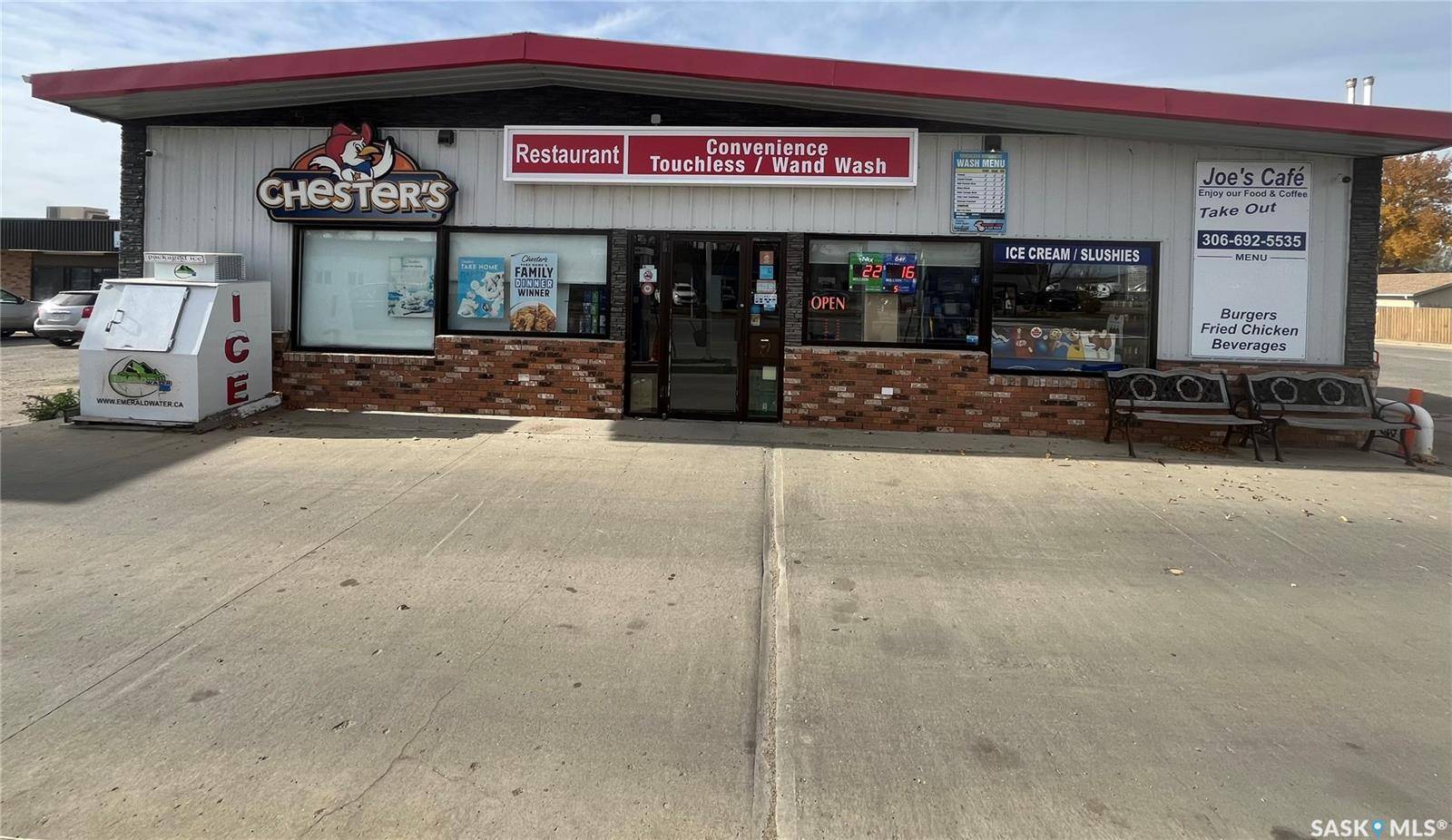 Moose Jaw, SK S6J 1B3,12 Wood Lily DRIVE