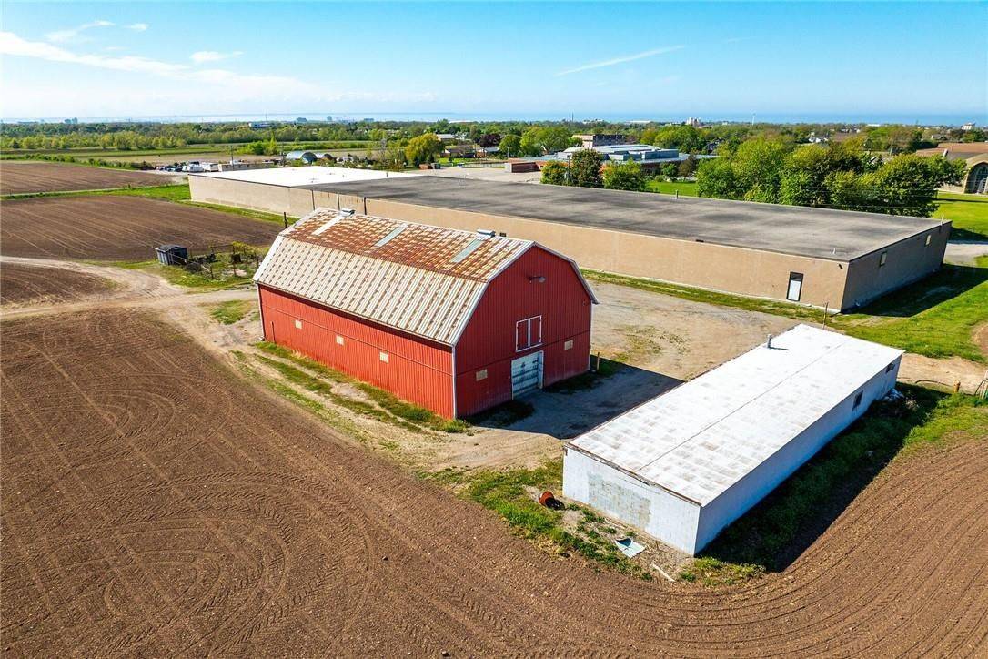 Hamilton, ON L8E 5J1,944 & 994 #8 HWY