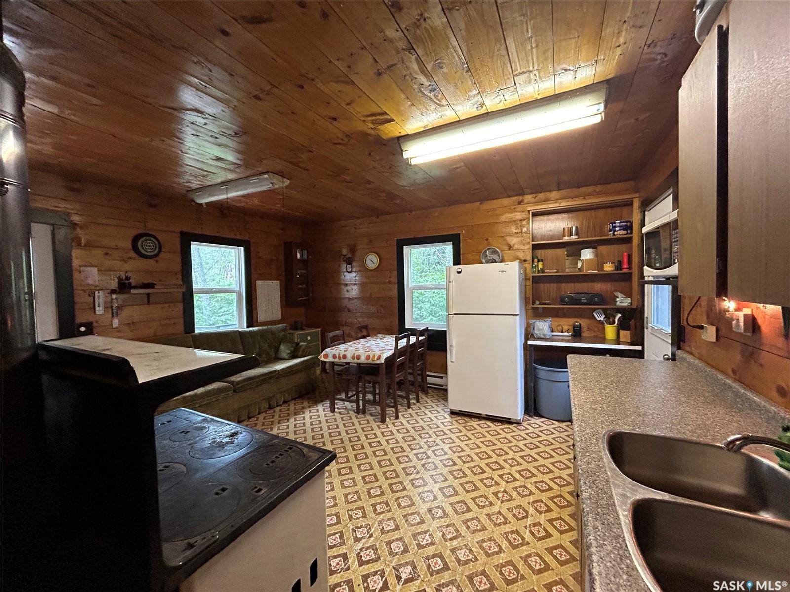 Bjorkdale Rm No. 426, SK S0E 0E0,6030 Spruce WAY