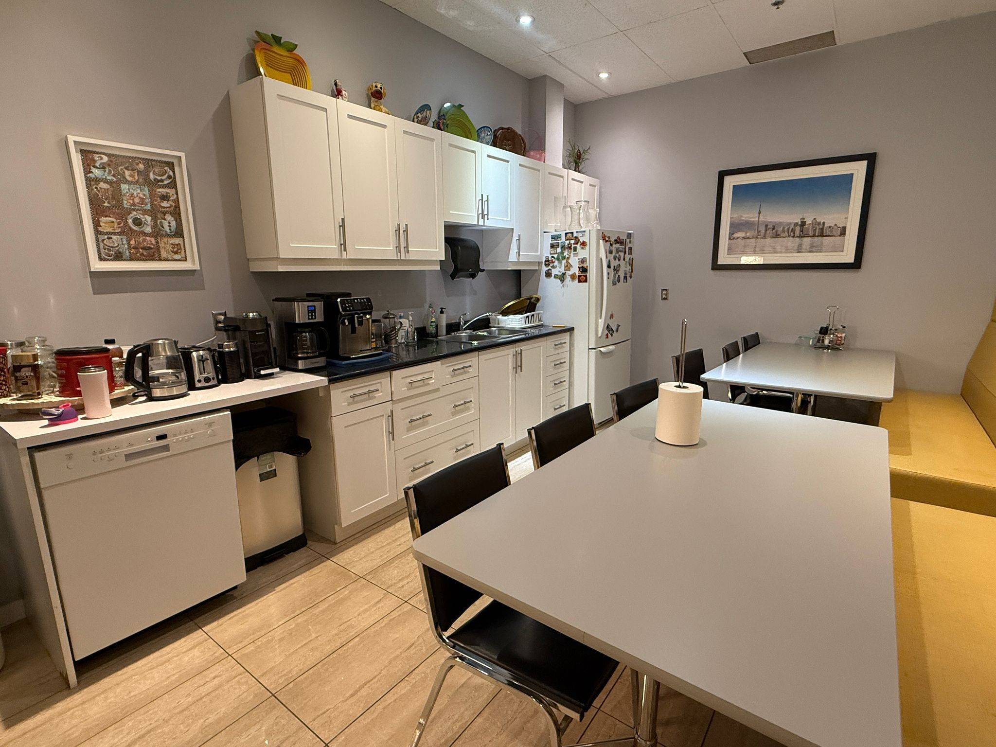 Toronto W05, ON M3J 2M2,300 Supertest RD #Office C2