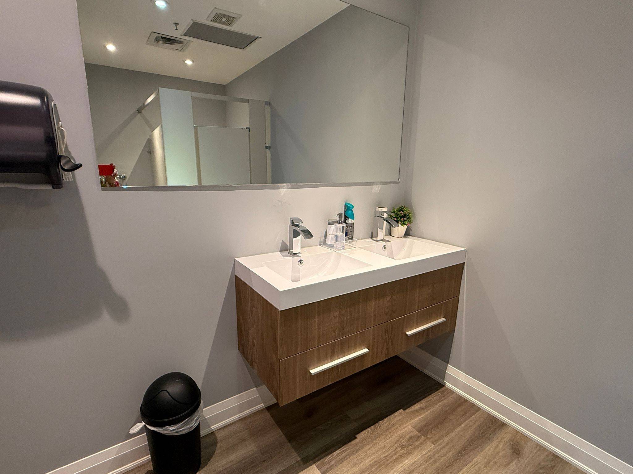 Toronto W05, ON M3J 2M2,300 Supertest RD #Office C2