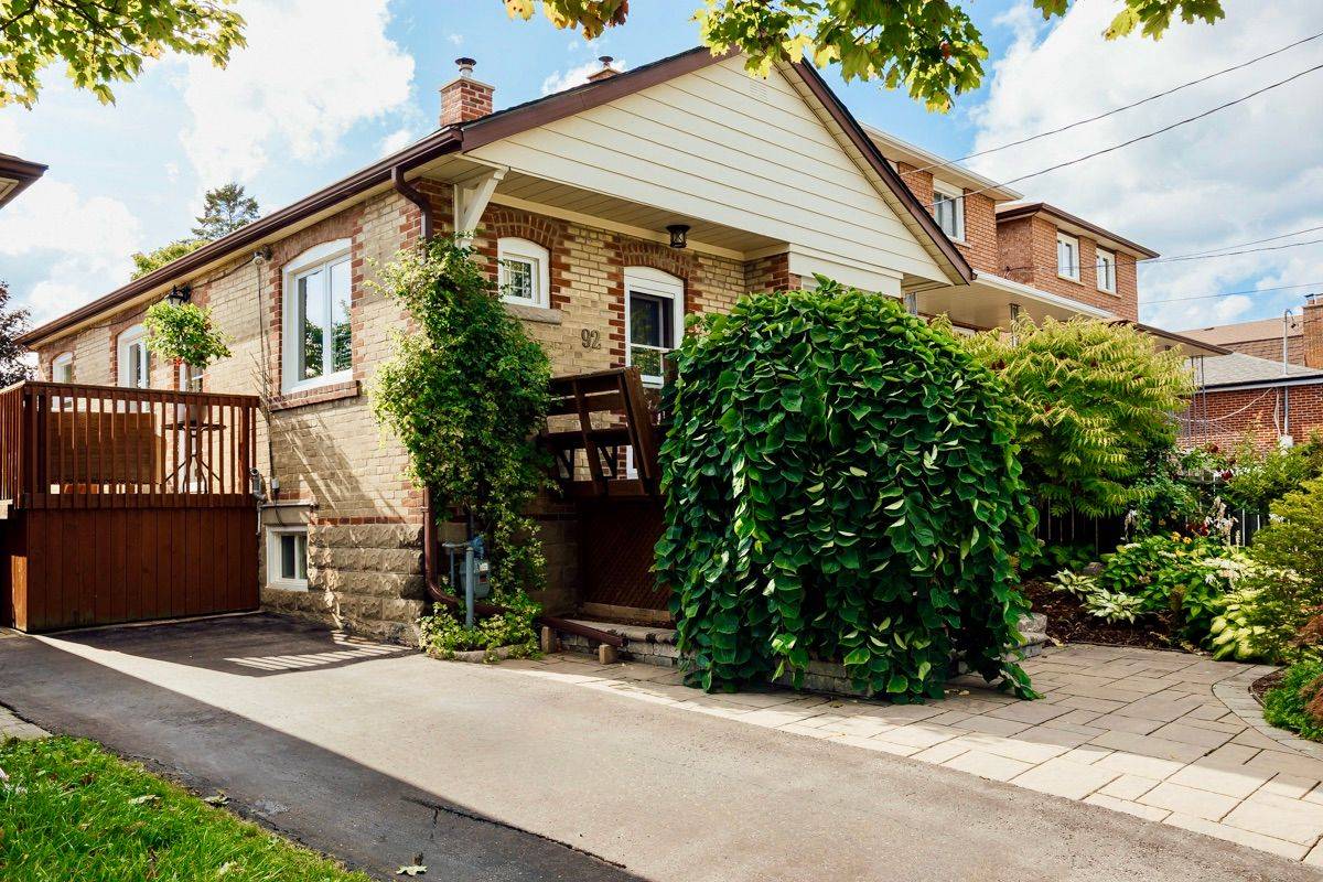 Toronto E06, ON M1N 3L7,92 South Woodrow BLVD