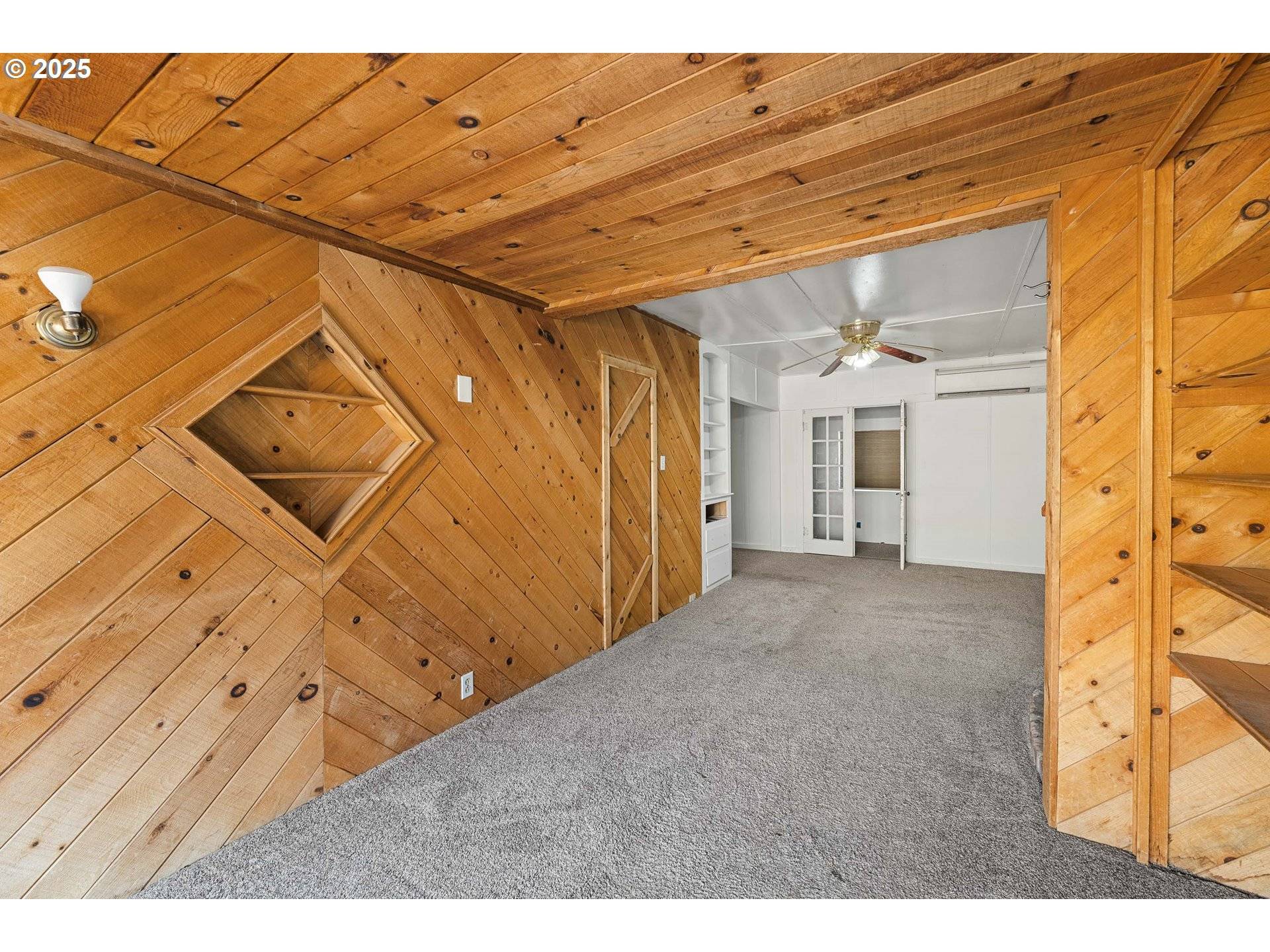 Rogue River, OR 97537,3461 W EVANS CREEK RD