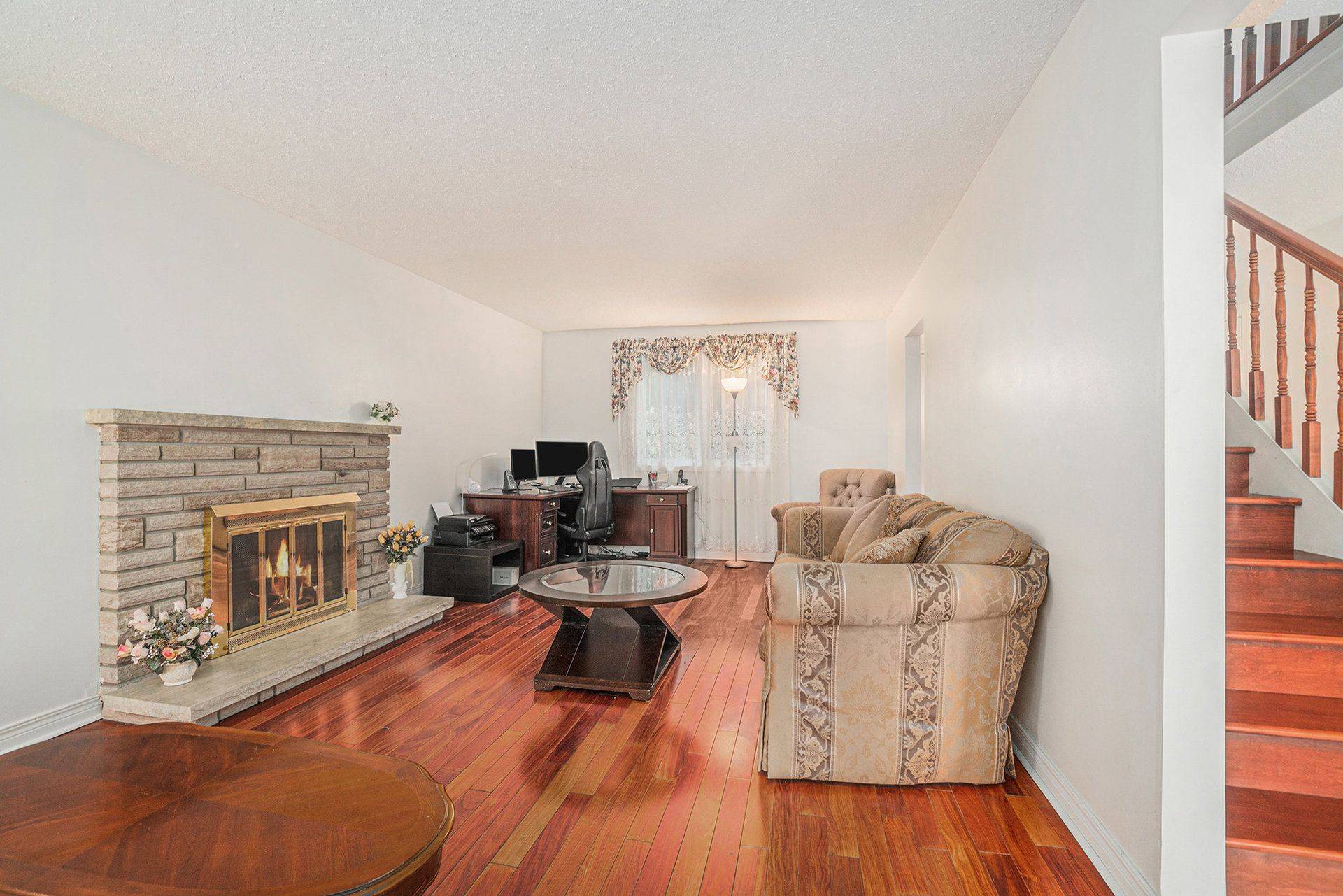 Britannia - Lincoln Heights And Area, ON K2B 5L7,235 Lincoln Heights RD