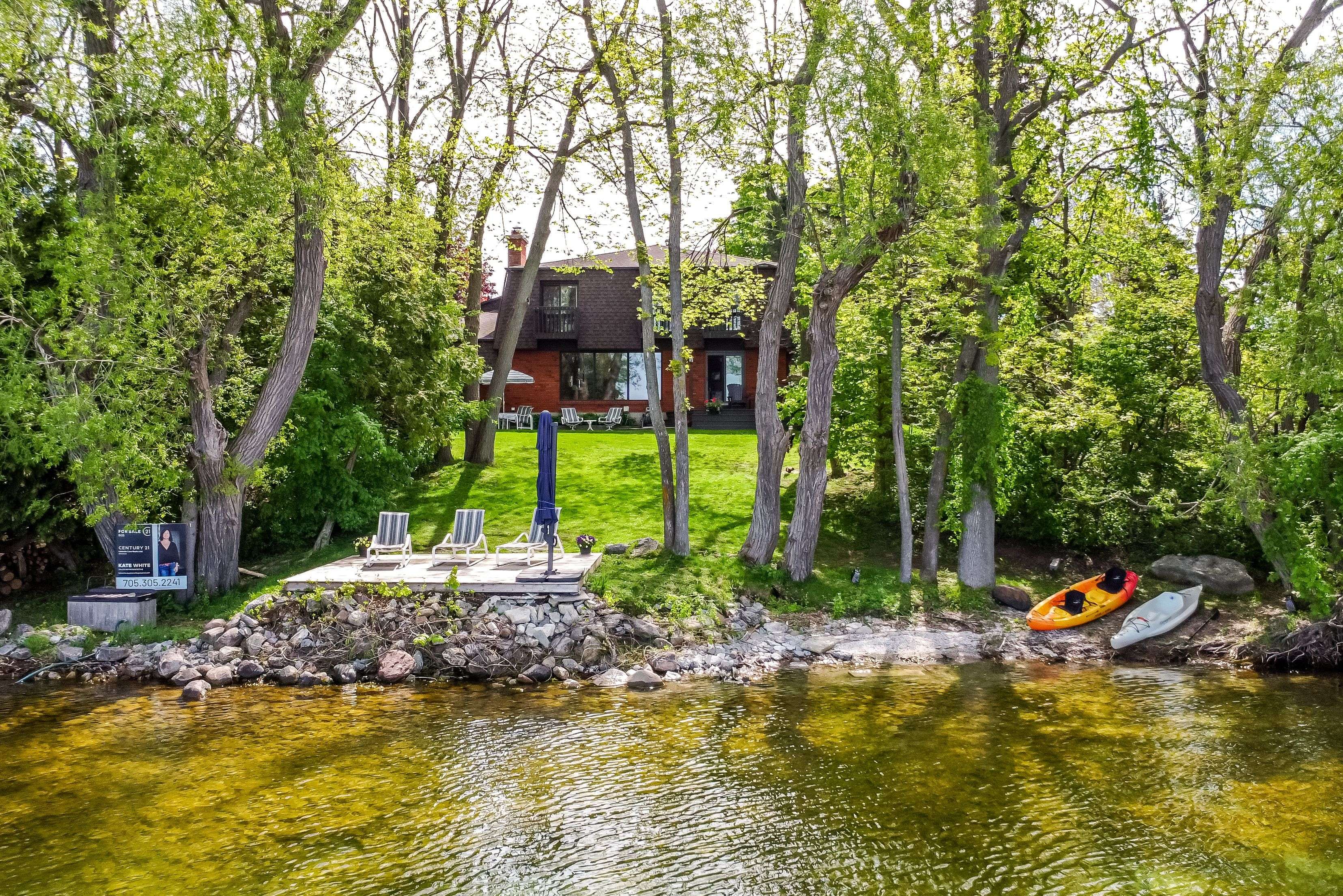 Ramara, ON L0K 1B0,42 Thicketwood PL