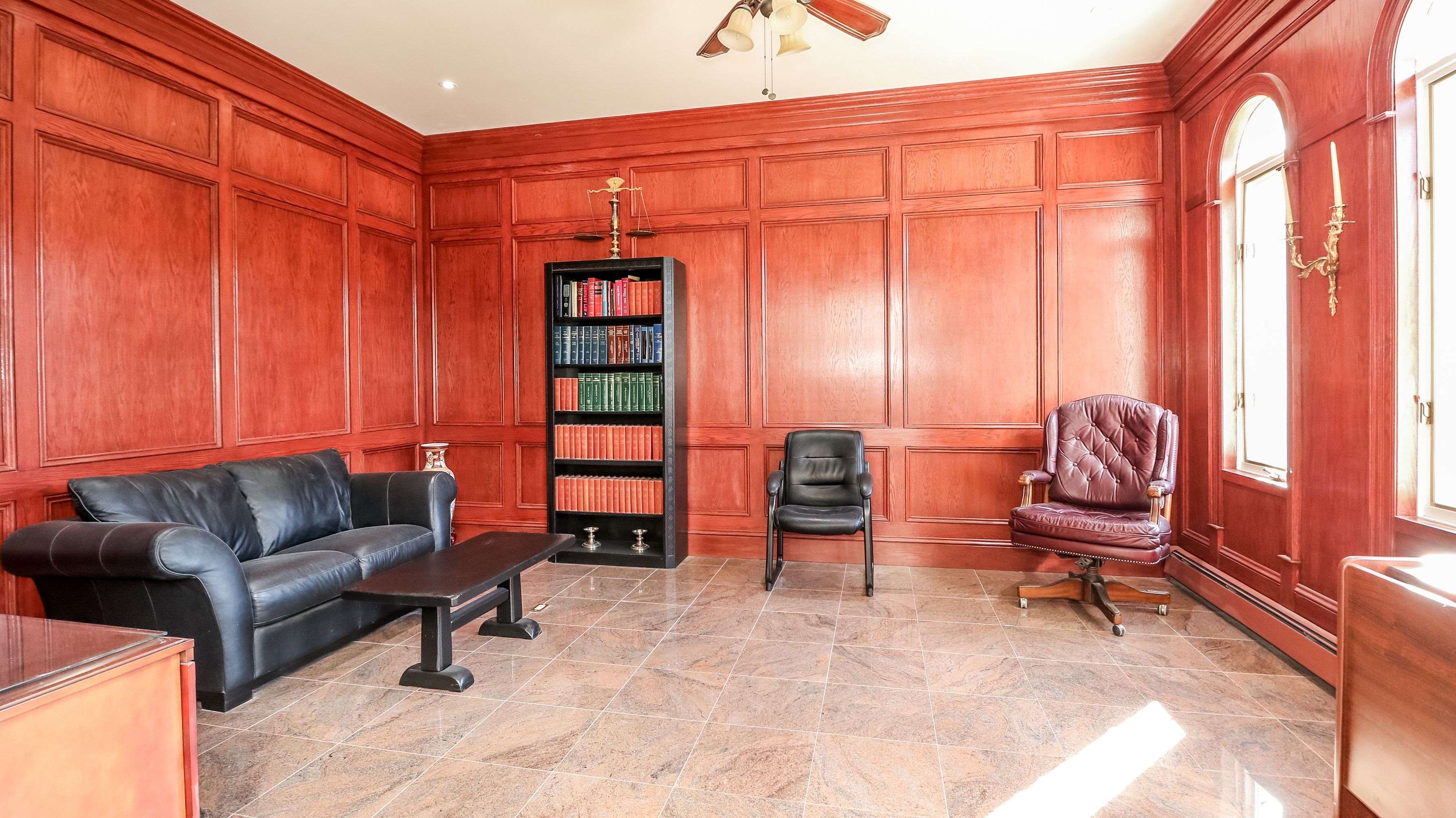 Barrie, ON L4N 7S6,290 Tollendal Mill RD