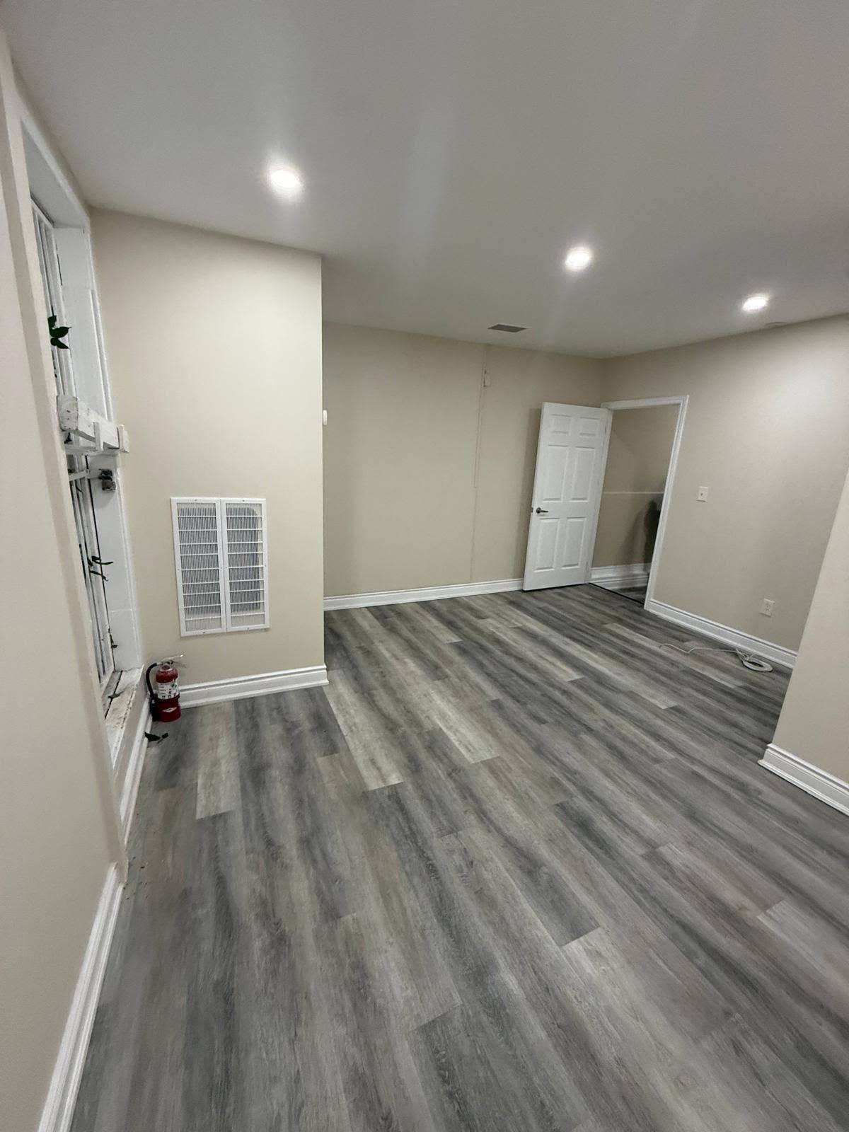 Hamilton, ON L8M 1K9,728 Main ST E