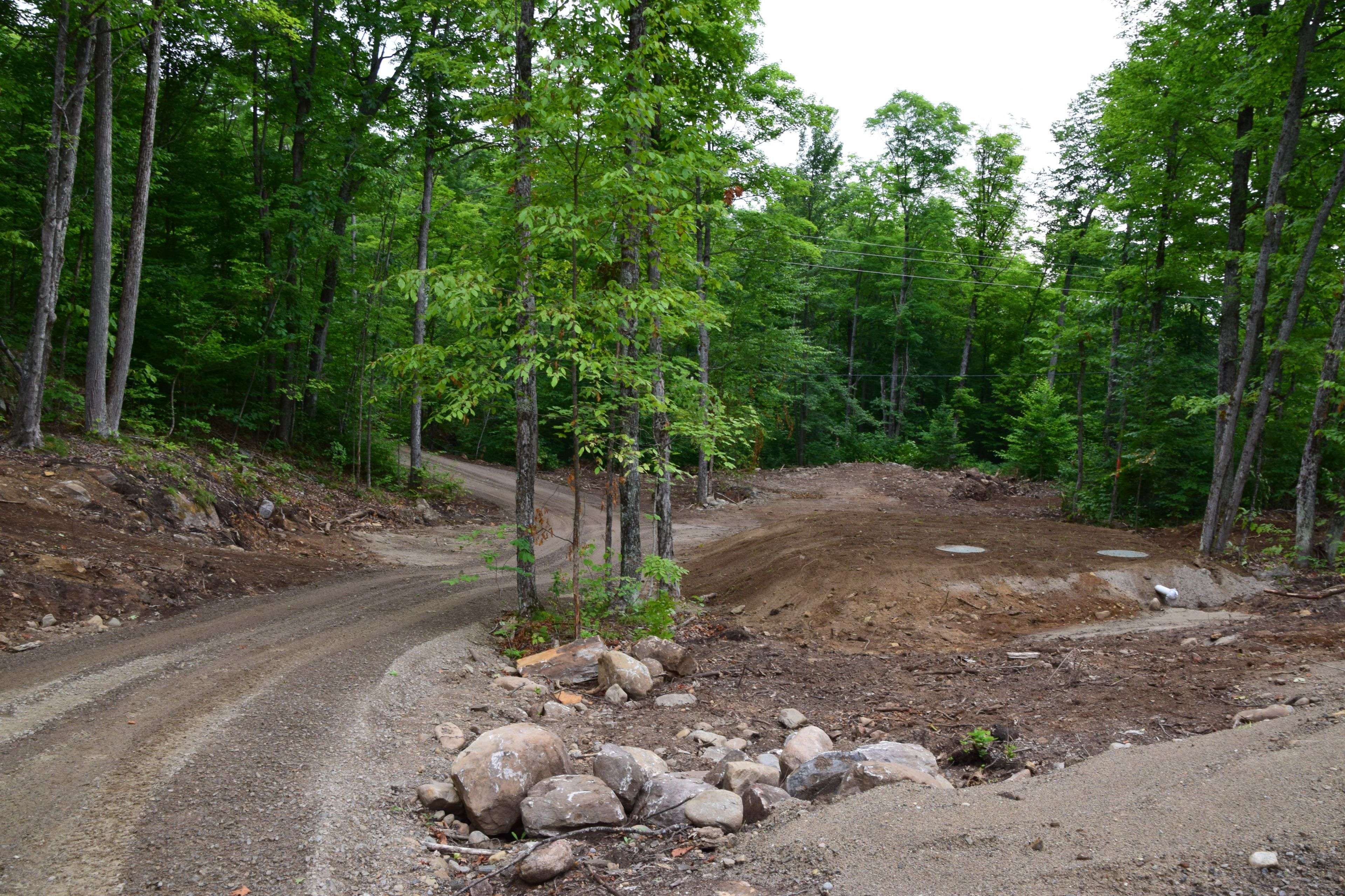 Frontenac, ON K0H 2M0,1885 A East Bay RD