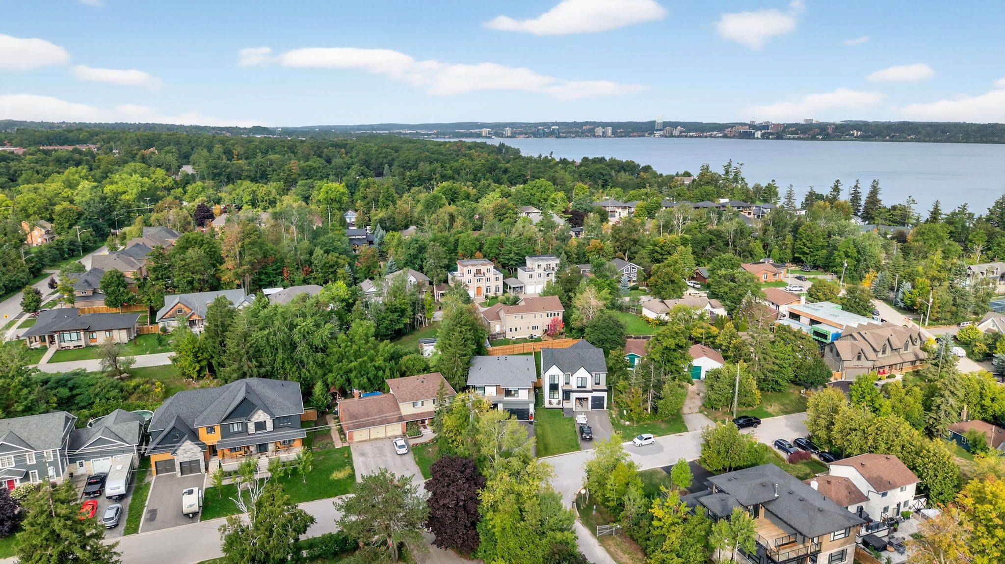 Barrie, ON L4N 7T1,46 Tyndale RD