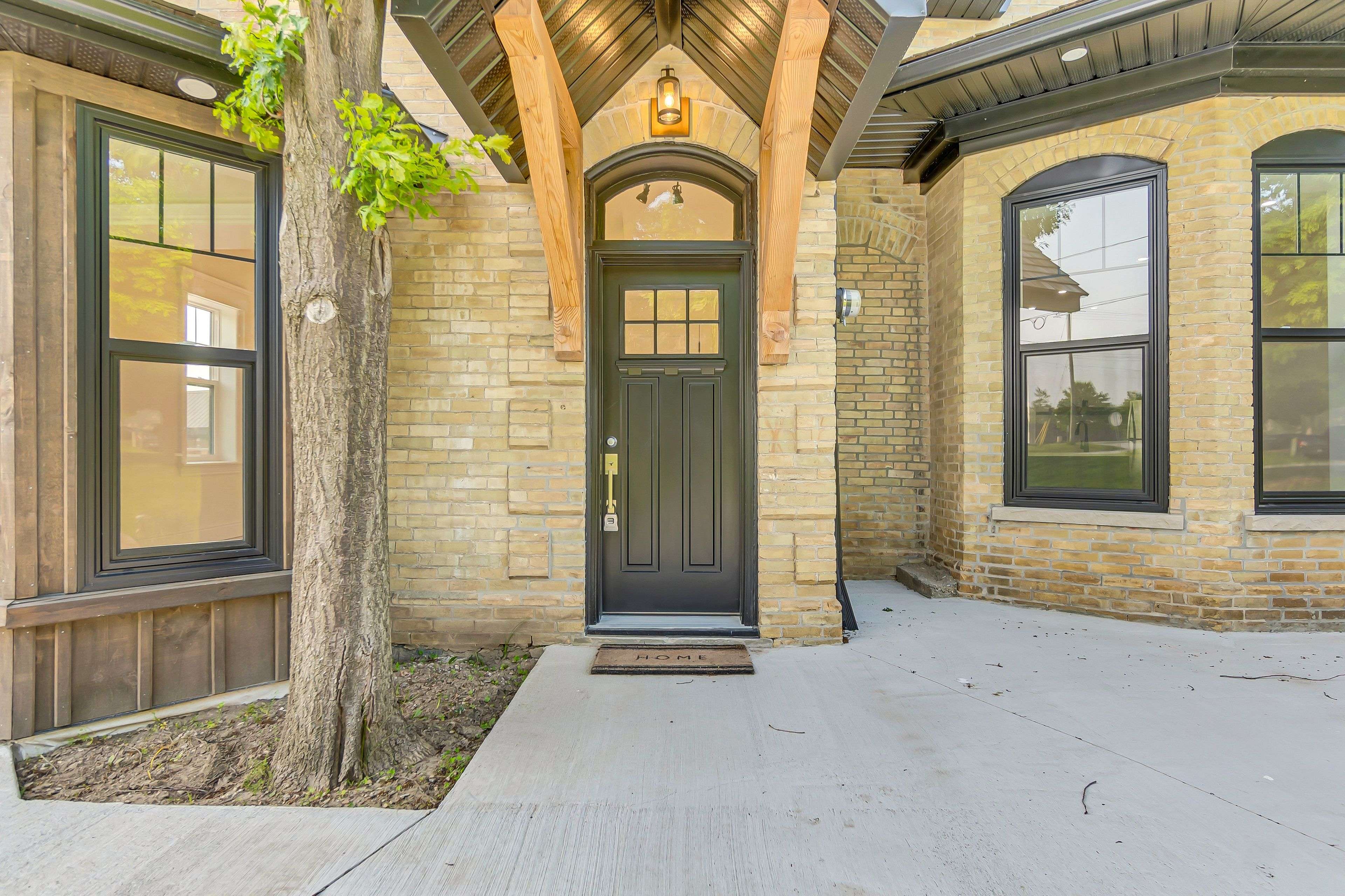 South Bruce, ON N0G 2S0,16 Hillcrest ST W