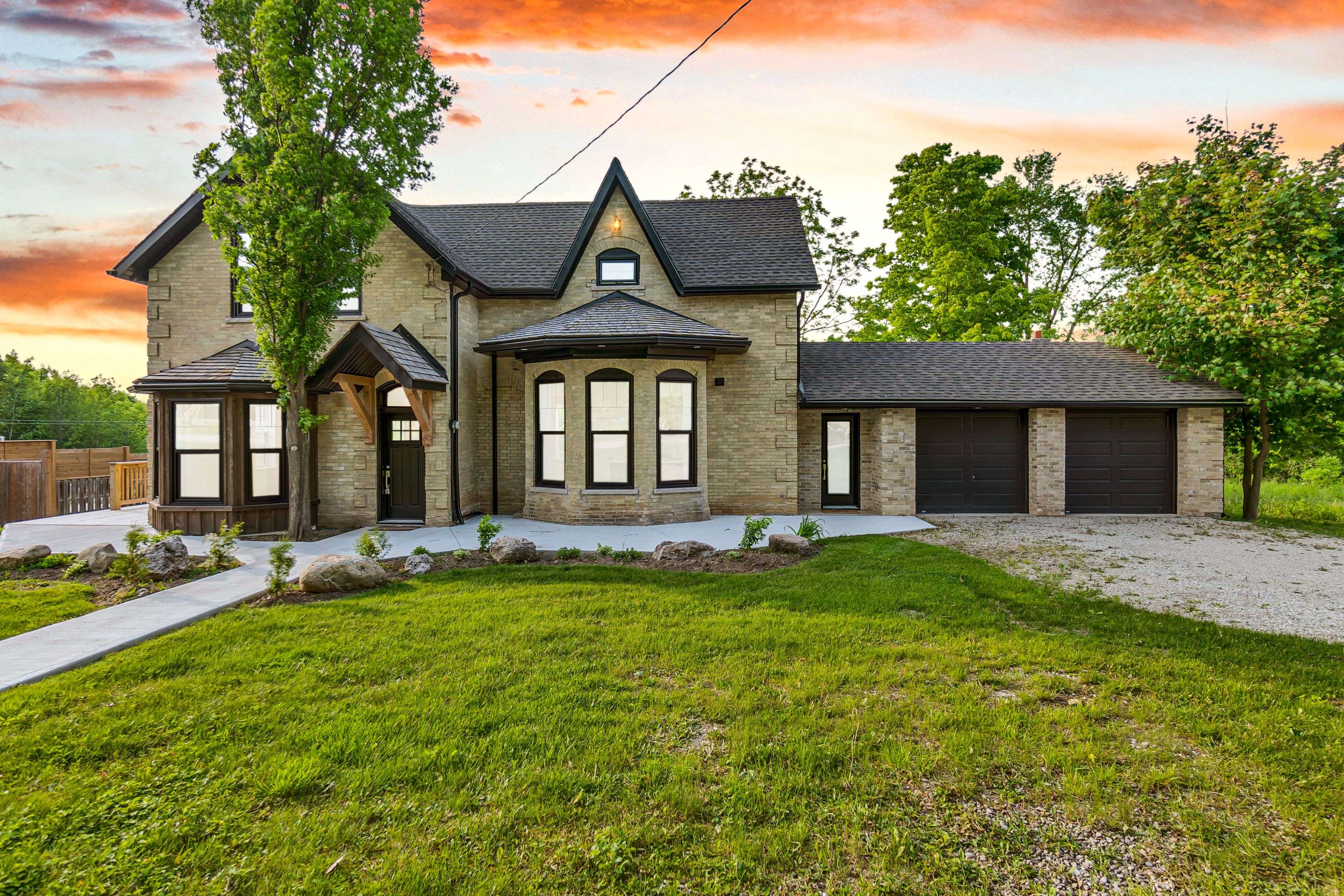 South Bruce, ON N0G 2S0,16 Hillcrest ST W