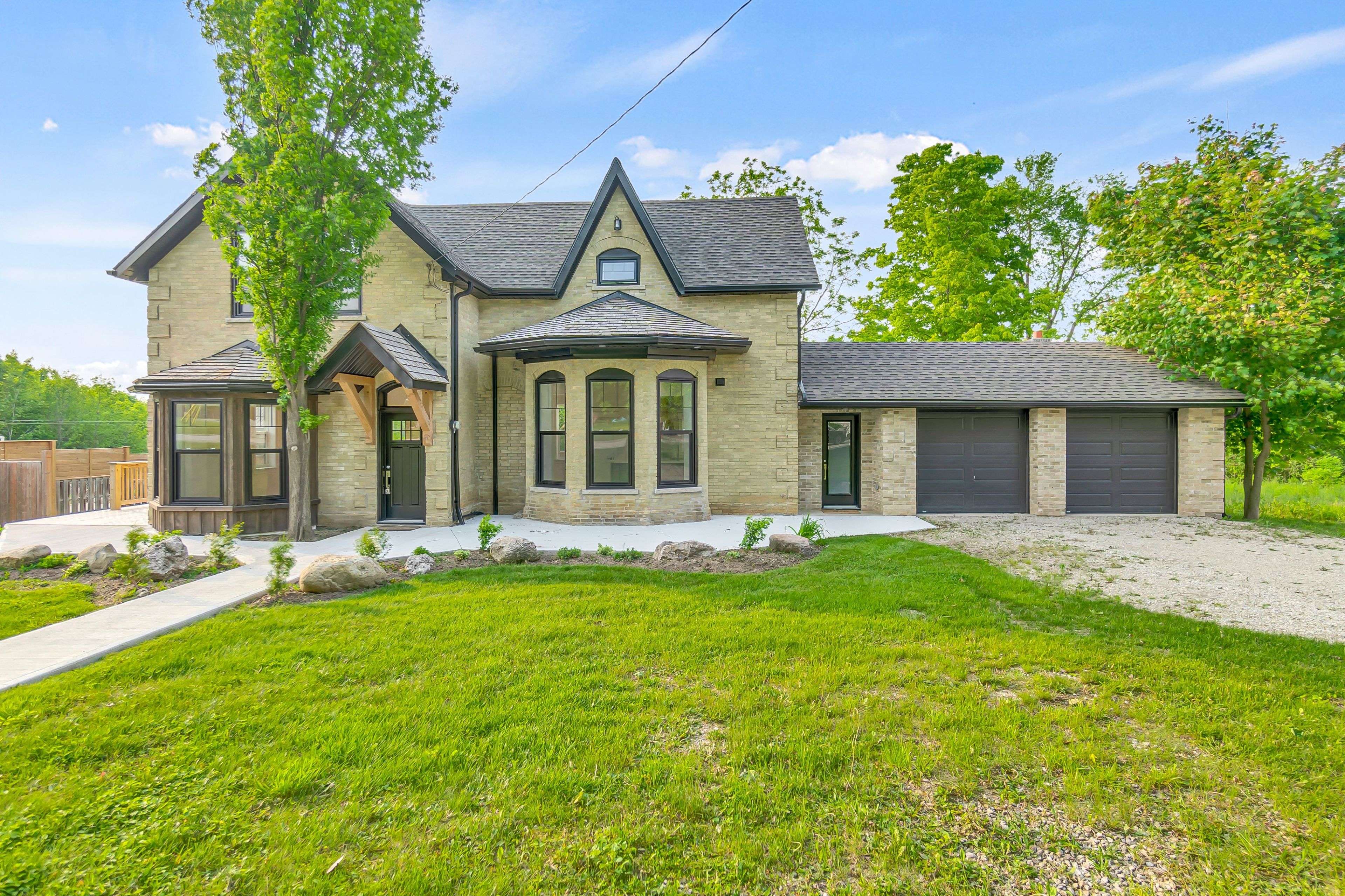 South Bruce, ON N0G 2S0,16 Hillcrest ST W