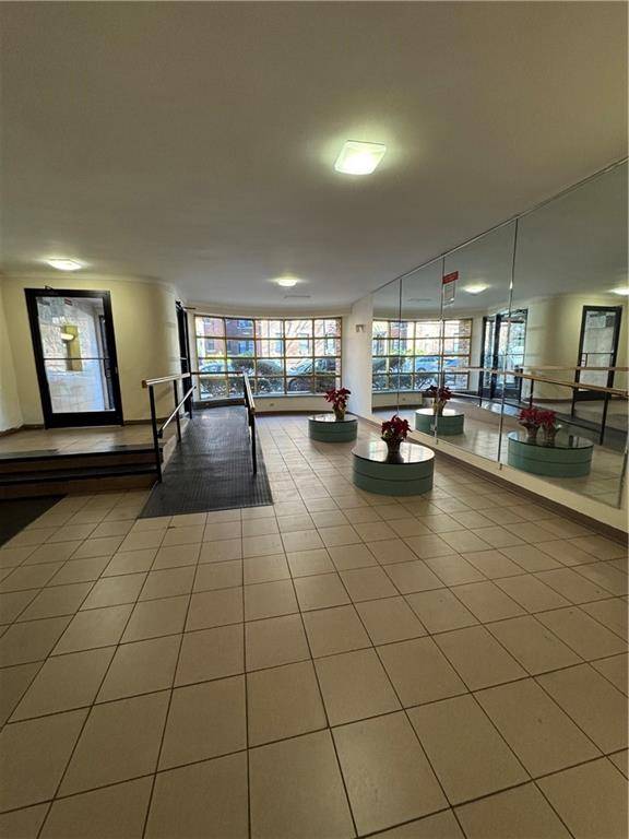 Brooklyn, NY 11230,1580 East 13th ST #7G