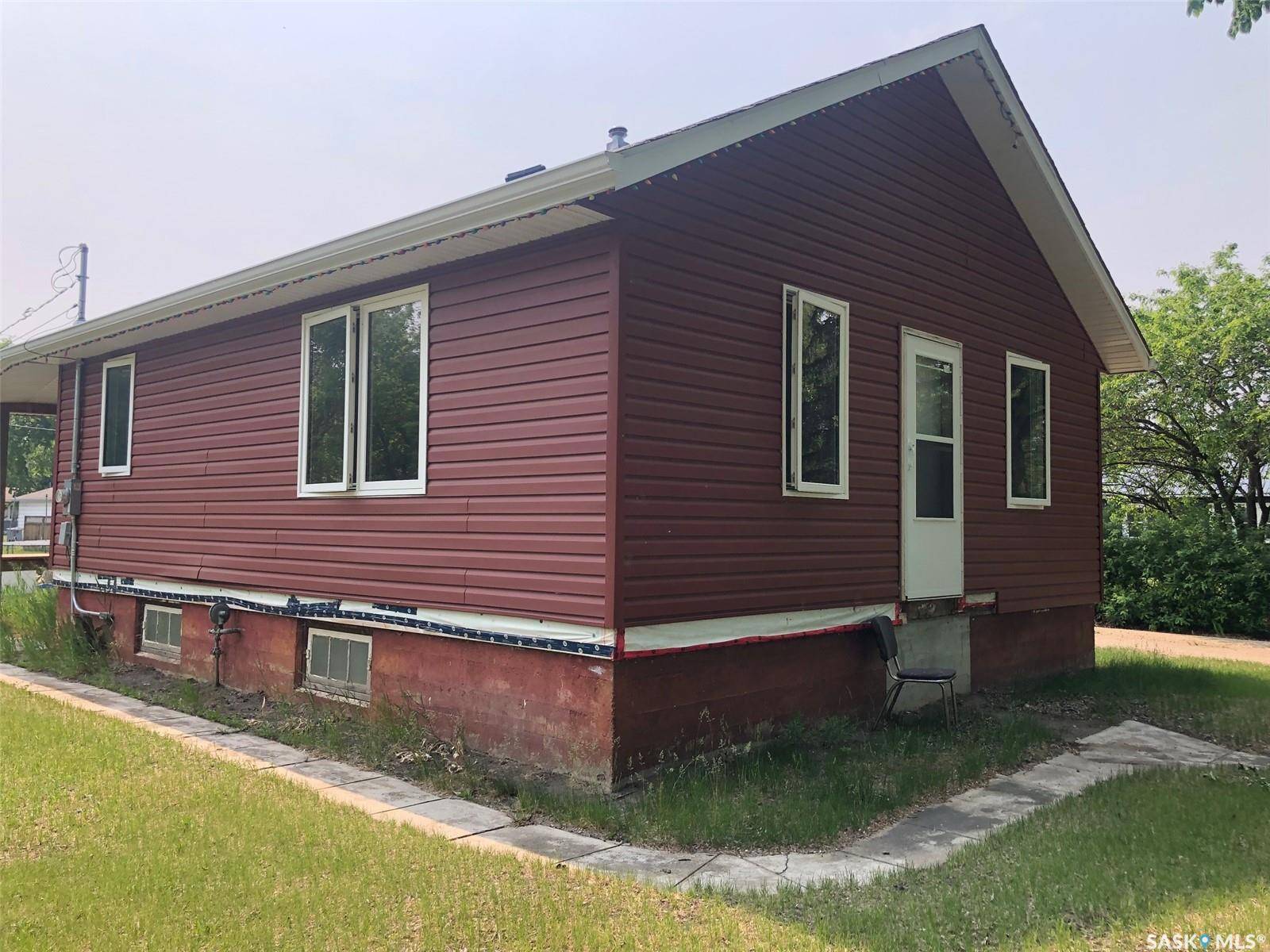 Canora, SK S0A 0L0,230 2nd AVENUE W