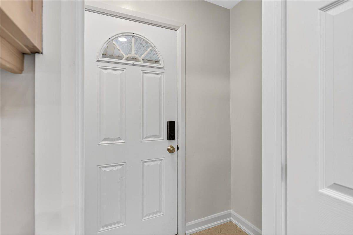 Orillia, ON L3V 3B6,223 Mississaga ST W