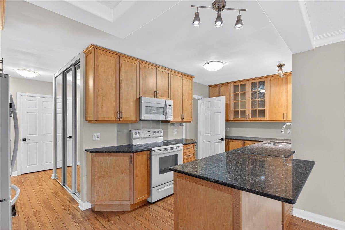 Orillia, ON L3V 3B6,223 Mississaga ST W