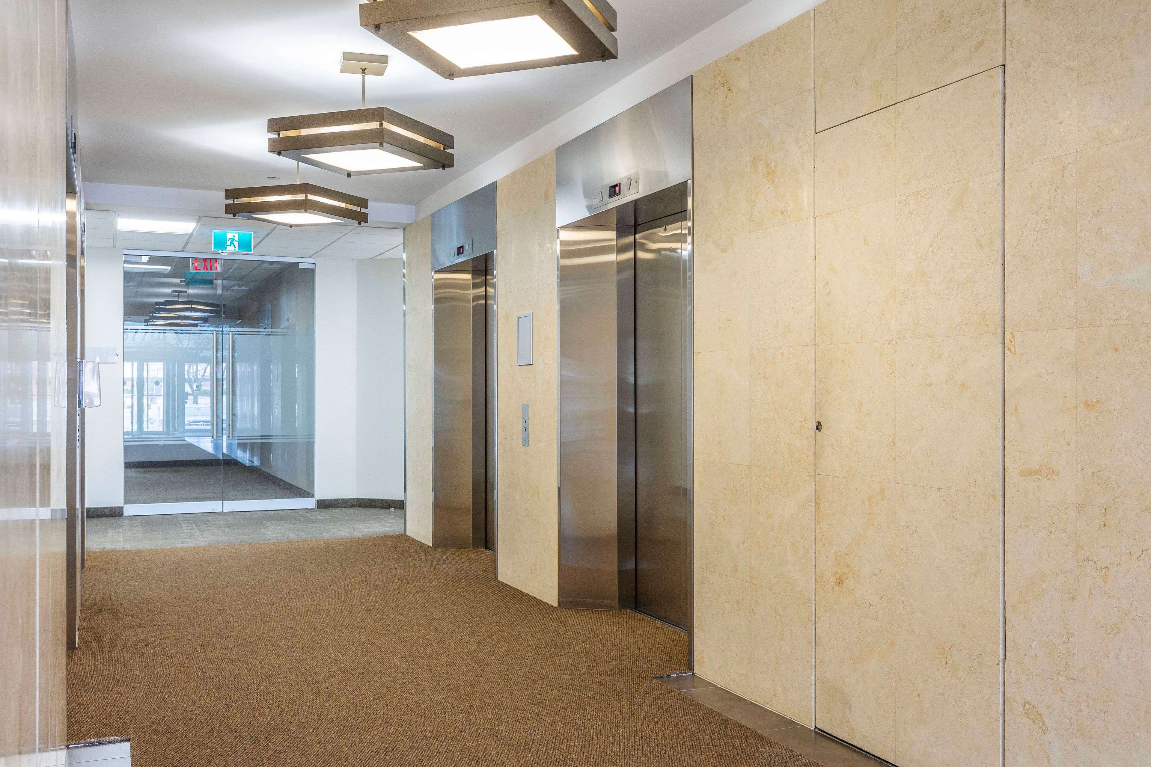 Mississauga, ON L5R 3G5,5770 Hurontario ST #905