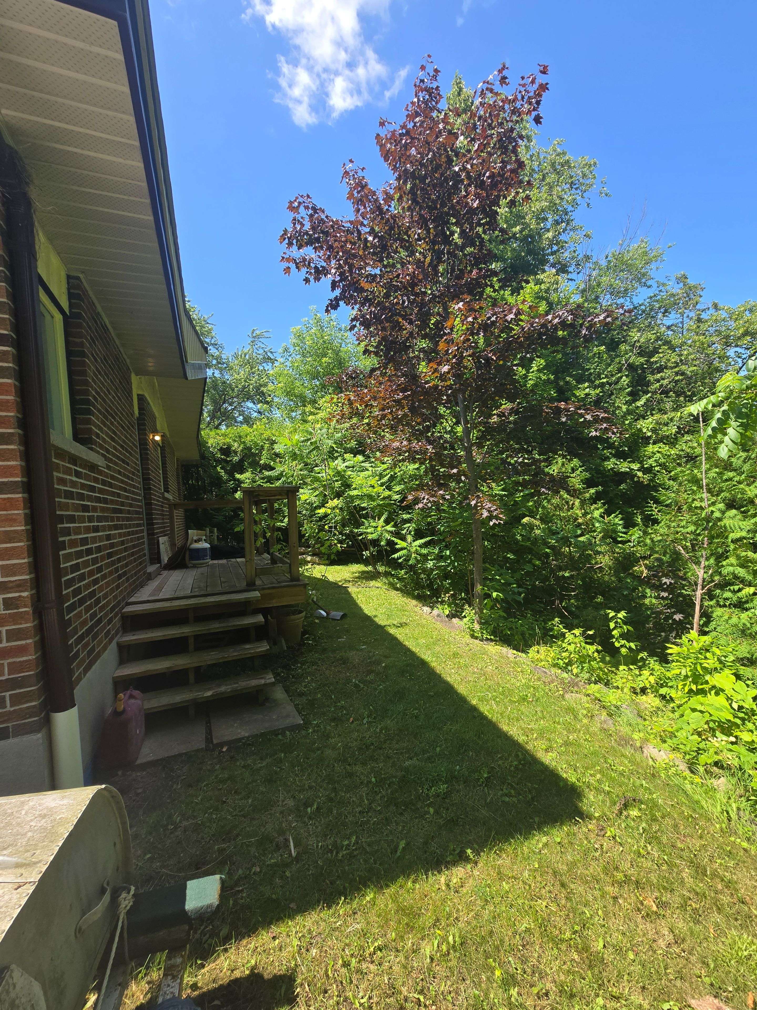 Georgina, ON L0E 1R0,51 Garrett DR