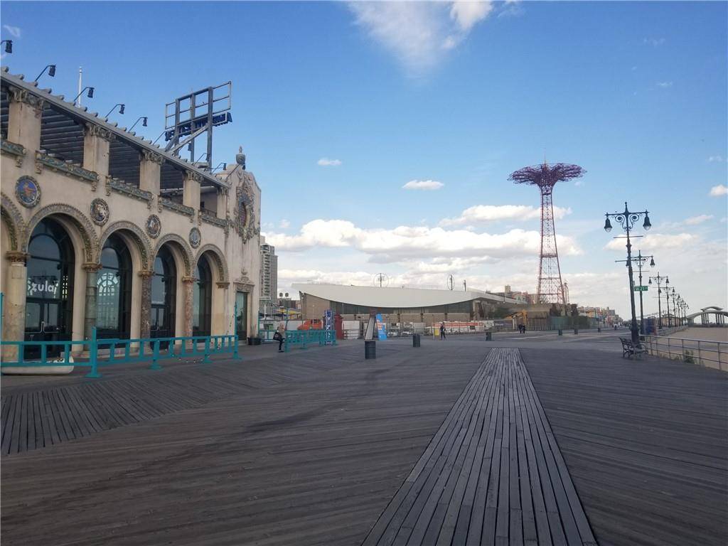 Brooklyn, NY 11224,2323 Mermaid AVE