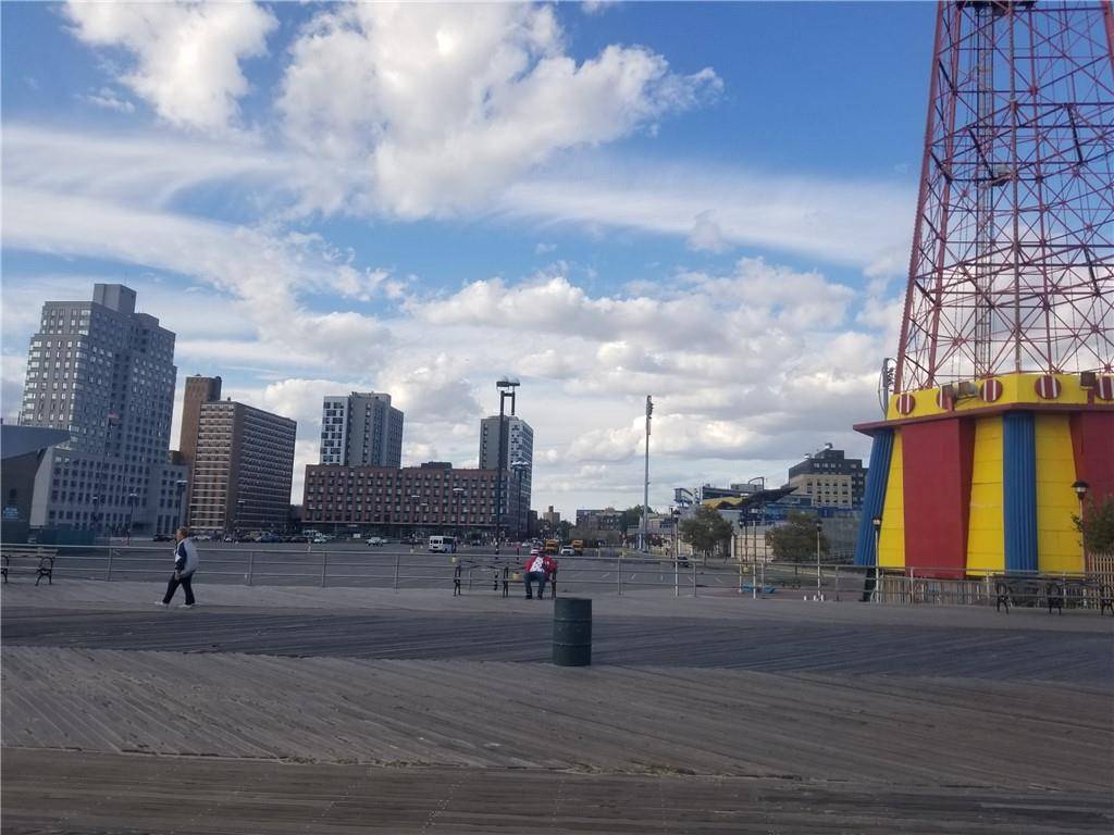 Brooklyn, NY 11224,2323 Mermaid AVE