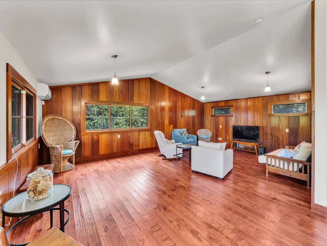 46 KOKEA ST, Hilo, HI 96720