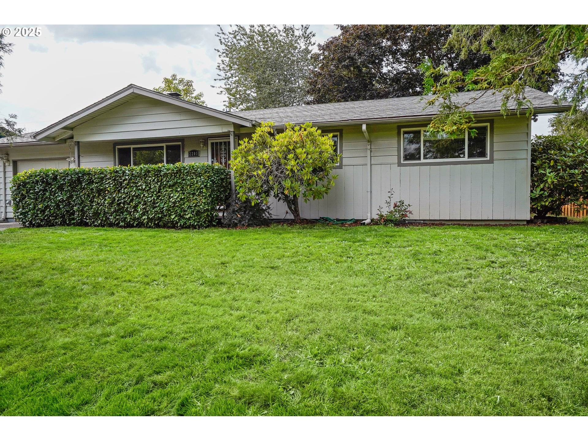 Portland, OR 97233,2209 SE 178TH AVE