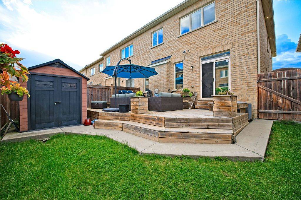 Brampton, ON L6R 3W2,11 Trentonian ST