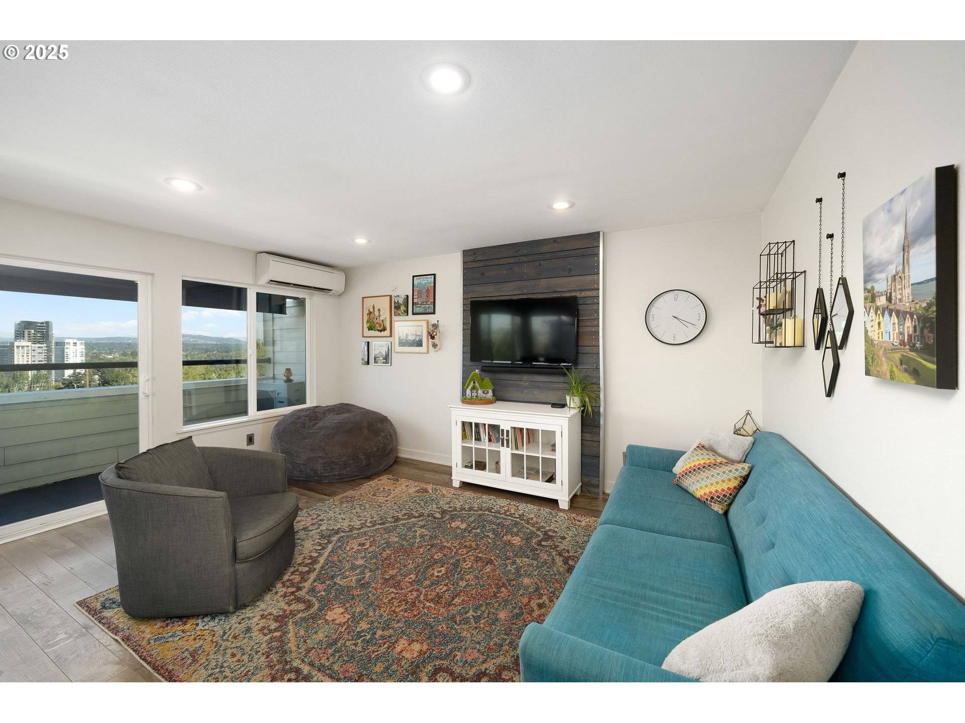 Portland, OR 97239,3515 SW BARBUR BLVD #S2