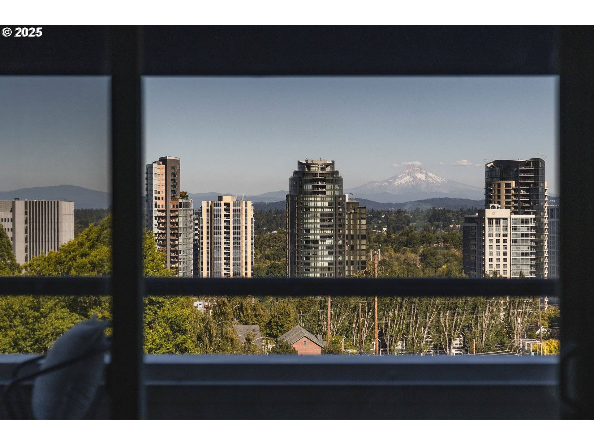 Portland, OR 97239,3515 SW BARBUR BLVD #S2