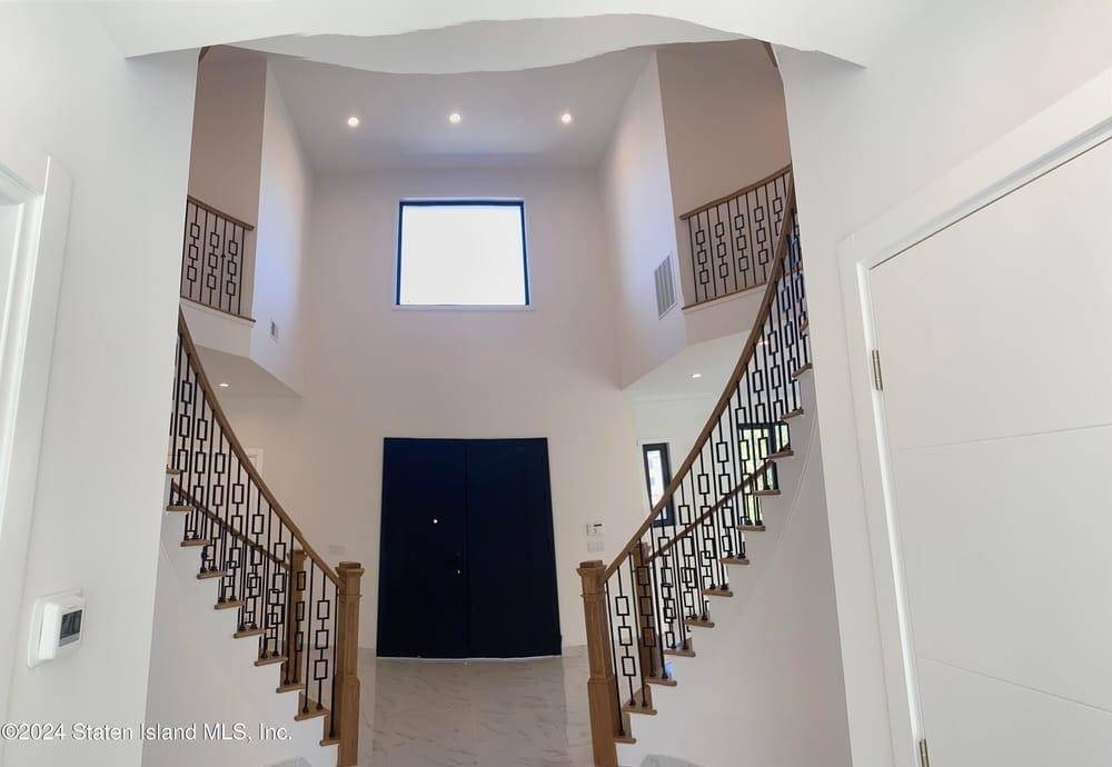 Staten  Island, NY 10307,64 Ottavio Promenade