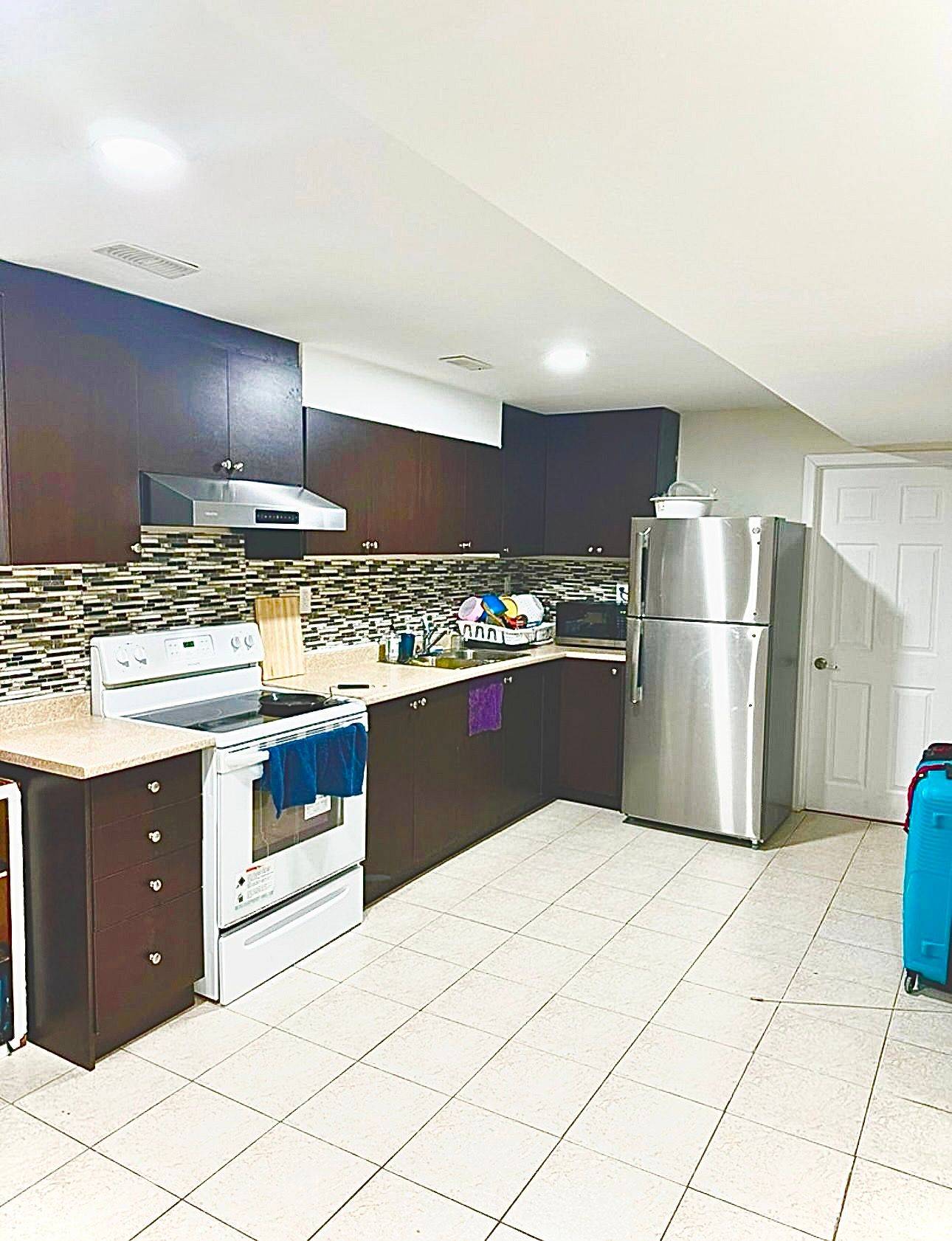 Brampton, ON L6X 5H4,5 Victoriaville RD #Bsmt