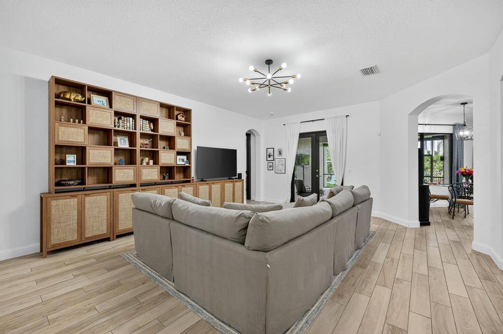 Parkland, FL 33076,8971 Edgewater Bnd