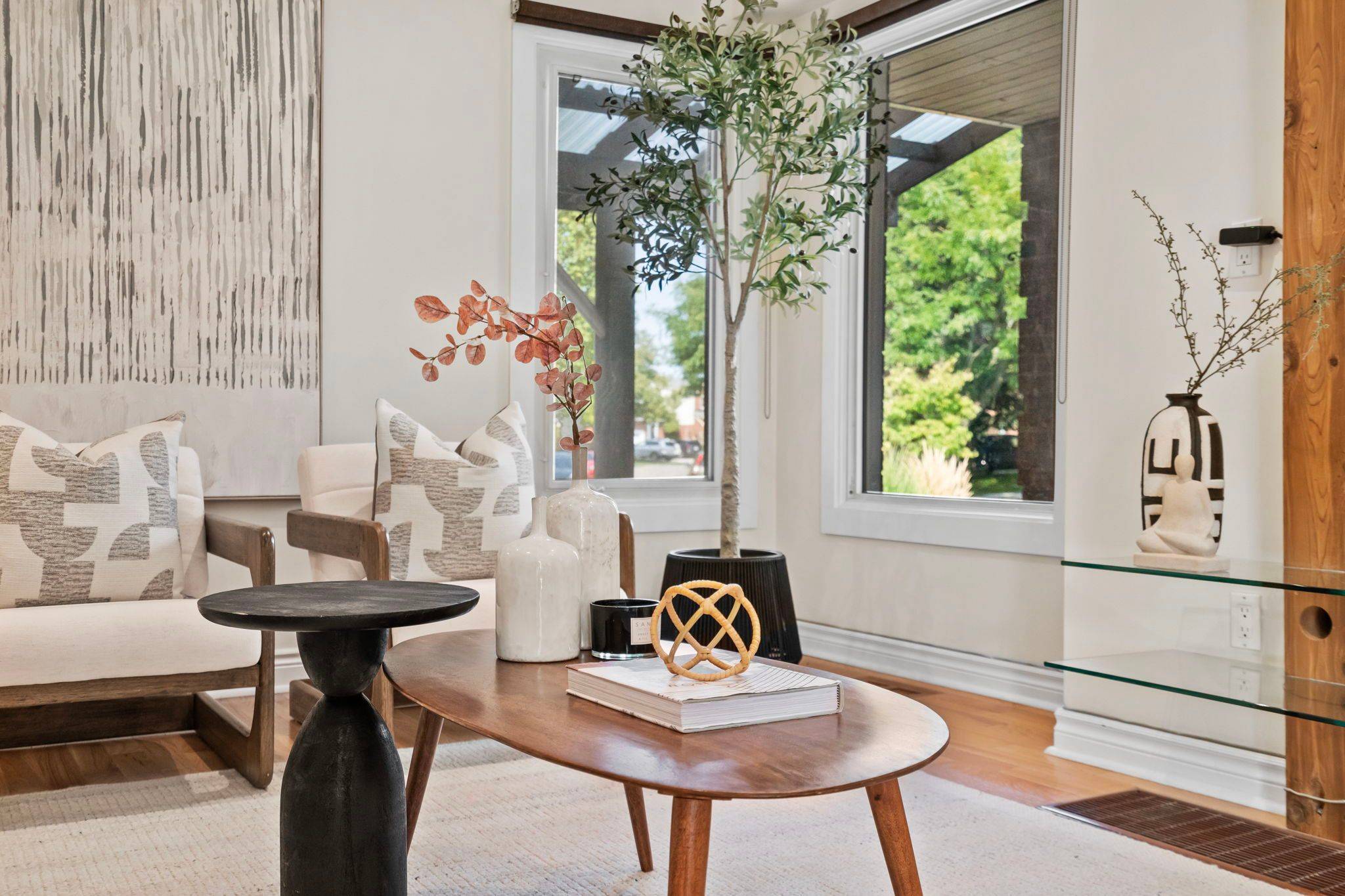 2064 Glenada CRES, Oakville, ON L6H 4M2