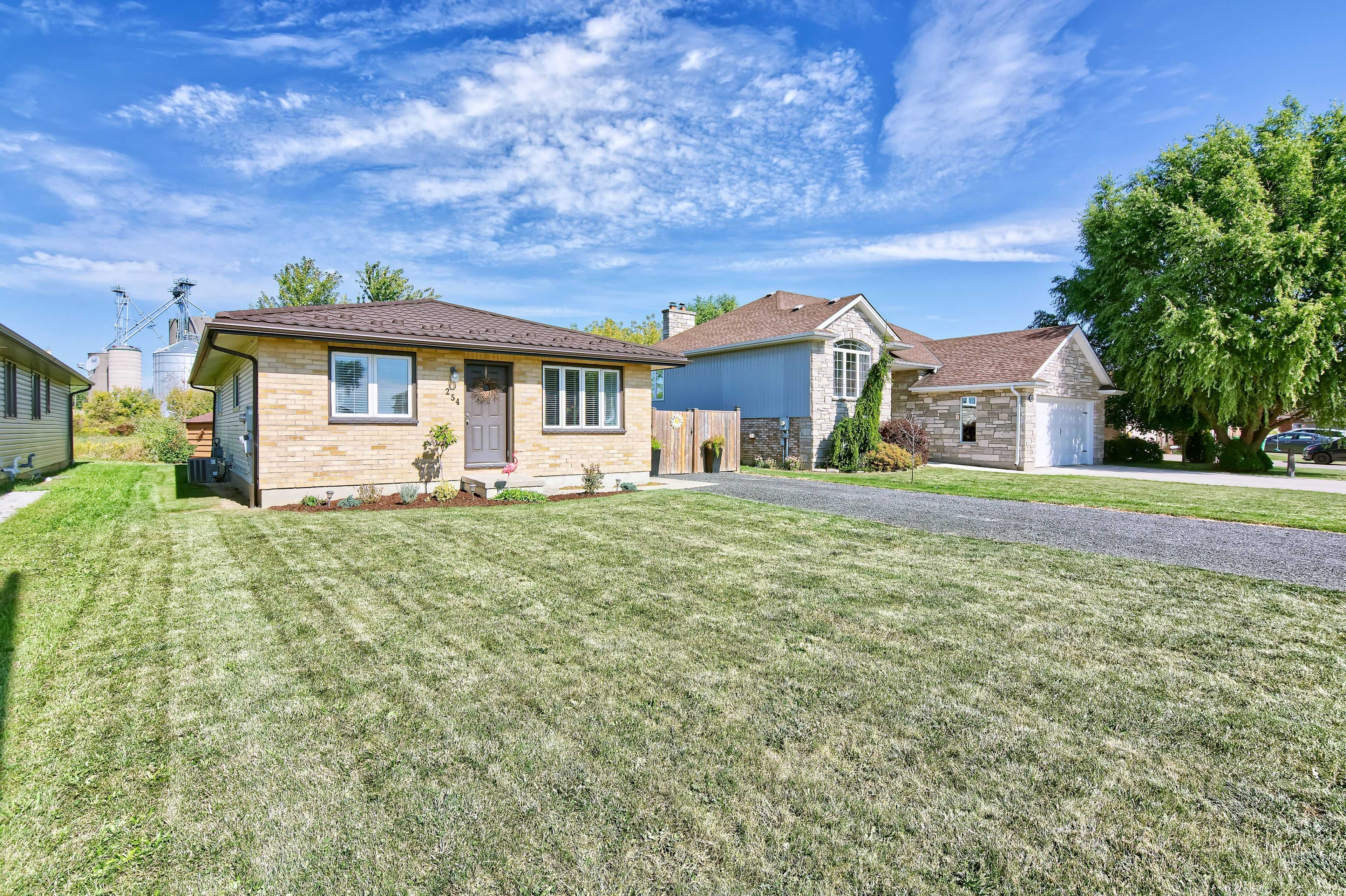 Southwest Middlesex, ON N0L 1M0,254 South ST