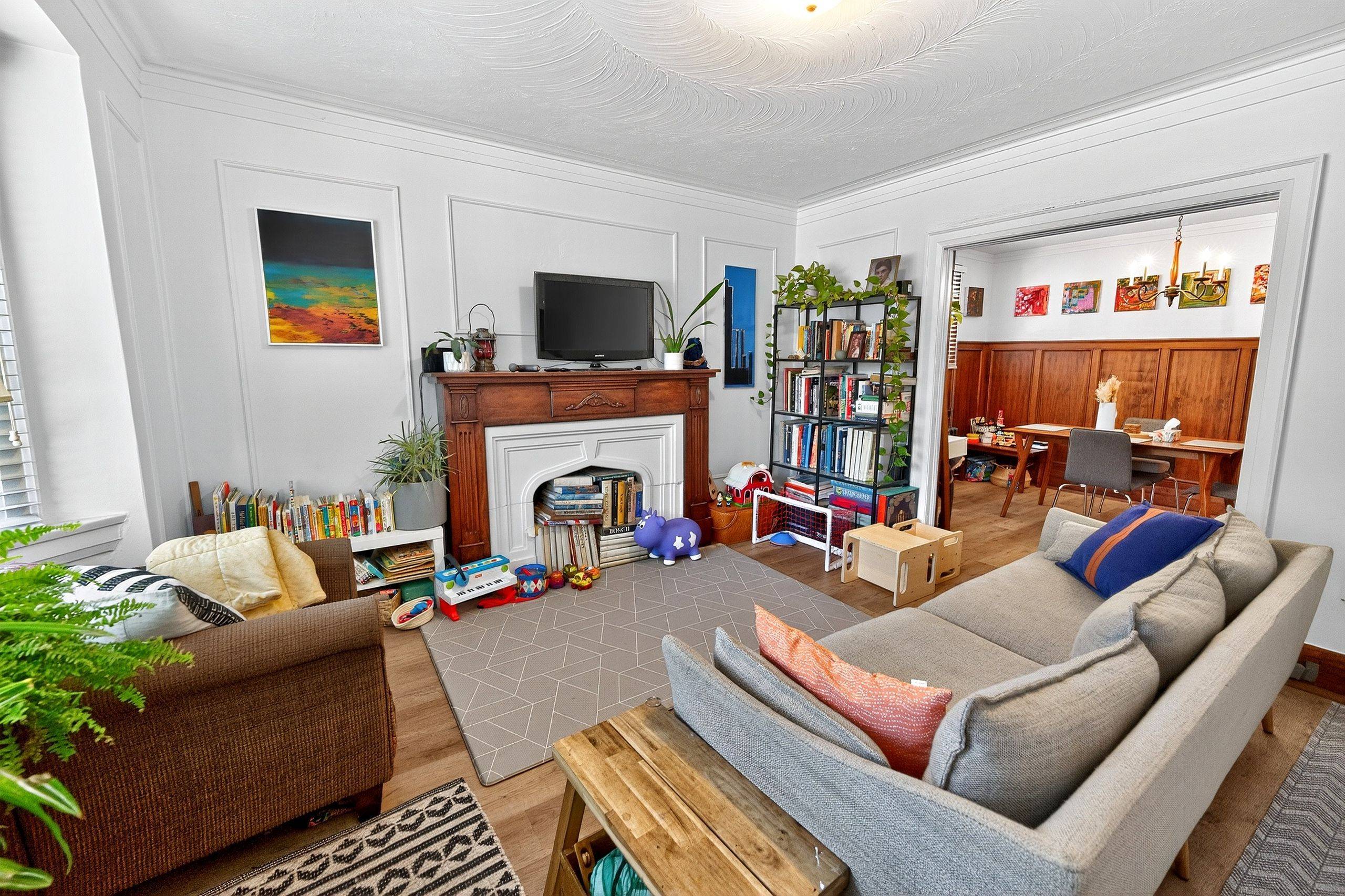 Toronto W03, ON M6H 3H3,93 Northcliffe BLVD