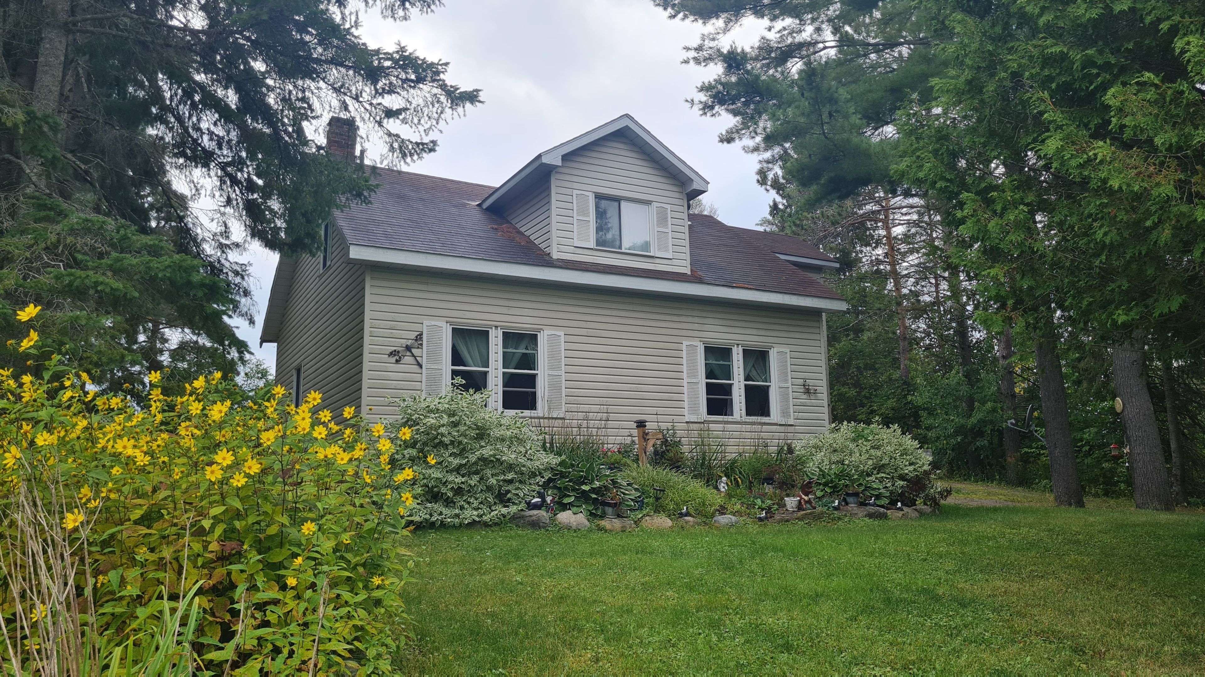 Lake Of Bays, ON P1H 2J6,2324 60 HWY N